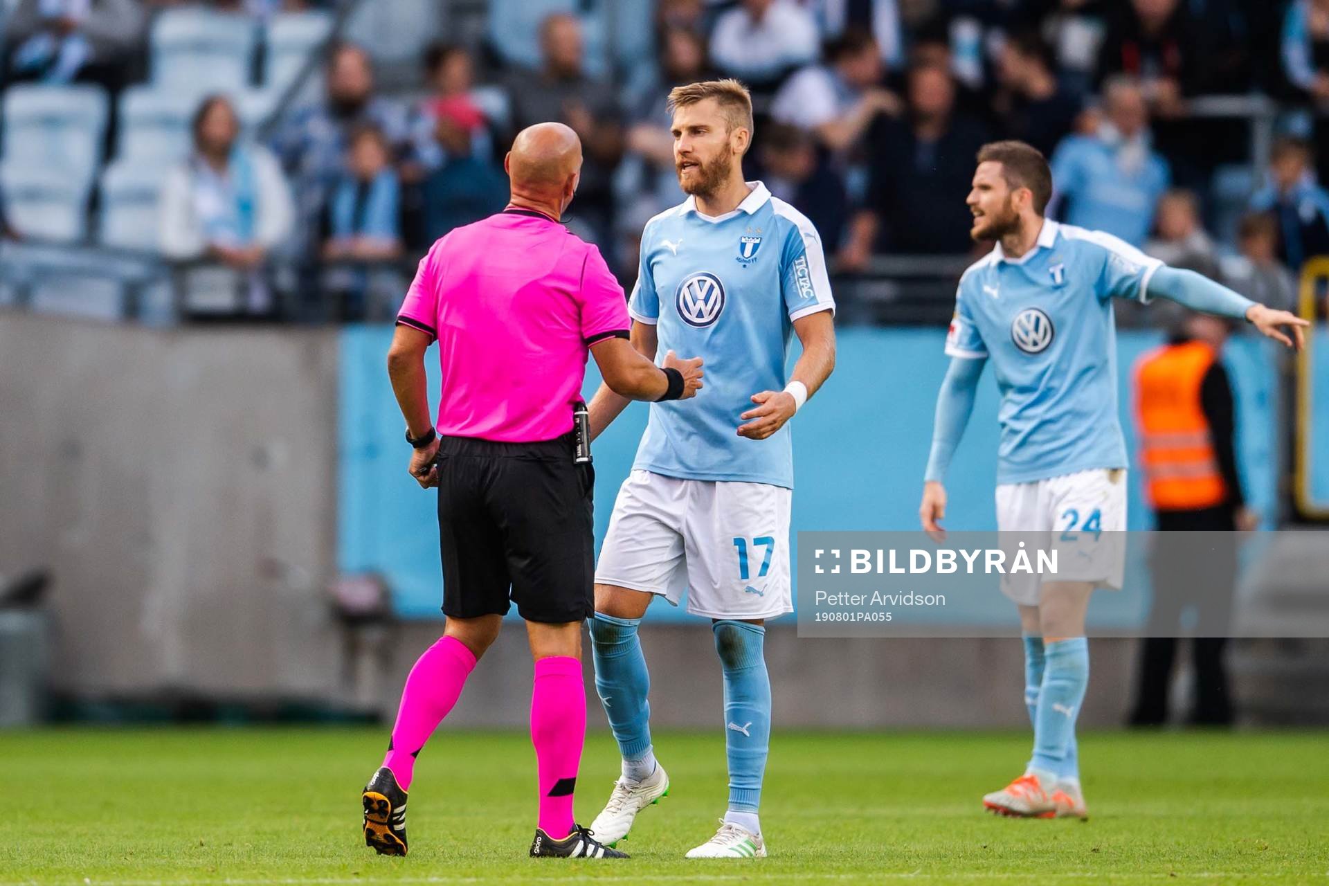 Rasmus Bengtsson of Malmö FF in a conversation with