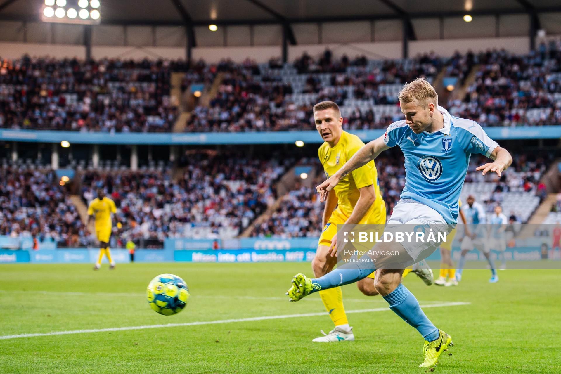Oscar Lewicki of Malmö FF
