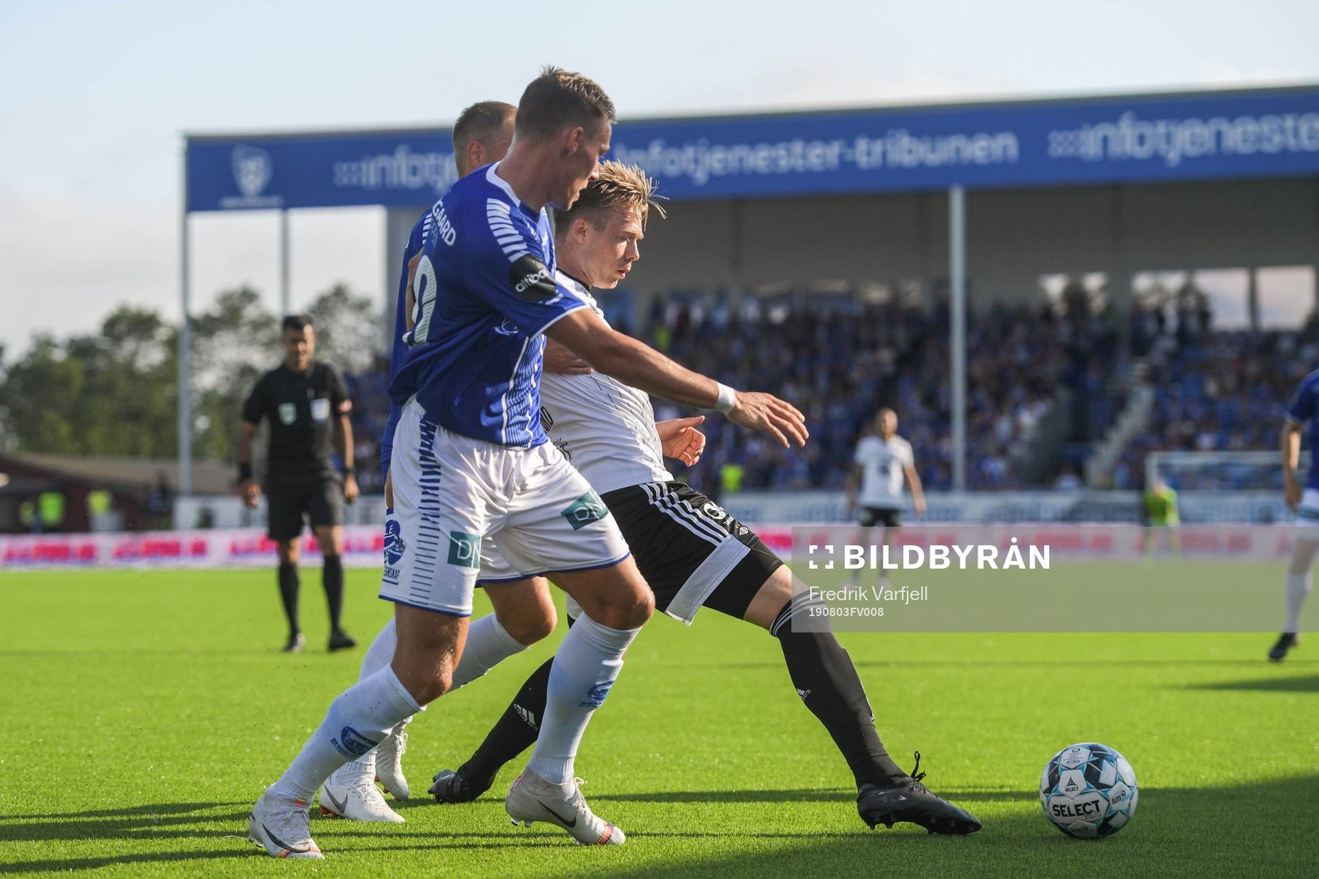 Magnar Ödegaard of Sarpsborg 08 and Alexander Søderlund