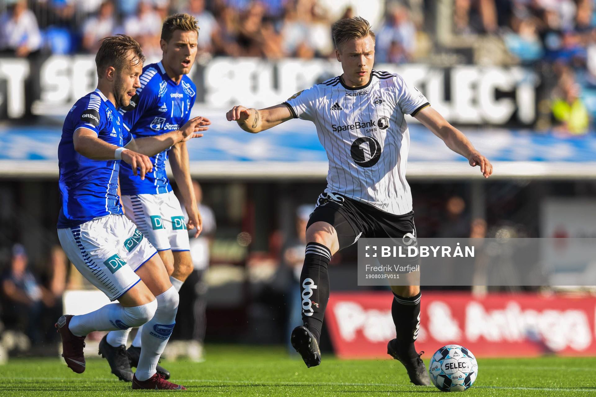 Kristoffer Zachariassen of Sarpsborg 08 and Alexander