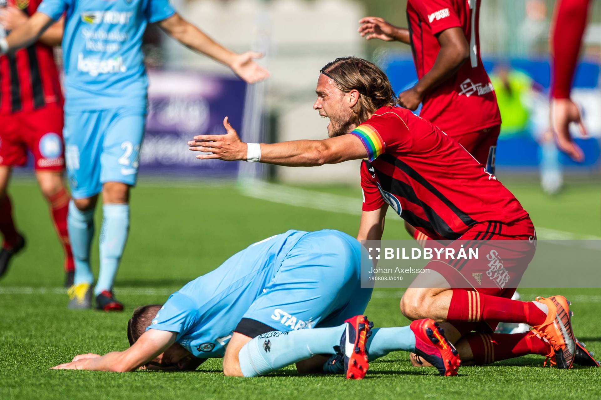 Östersunds Tom Pettersson reagerar