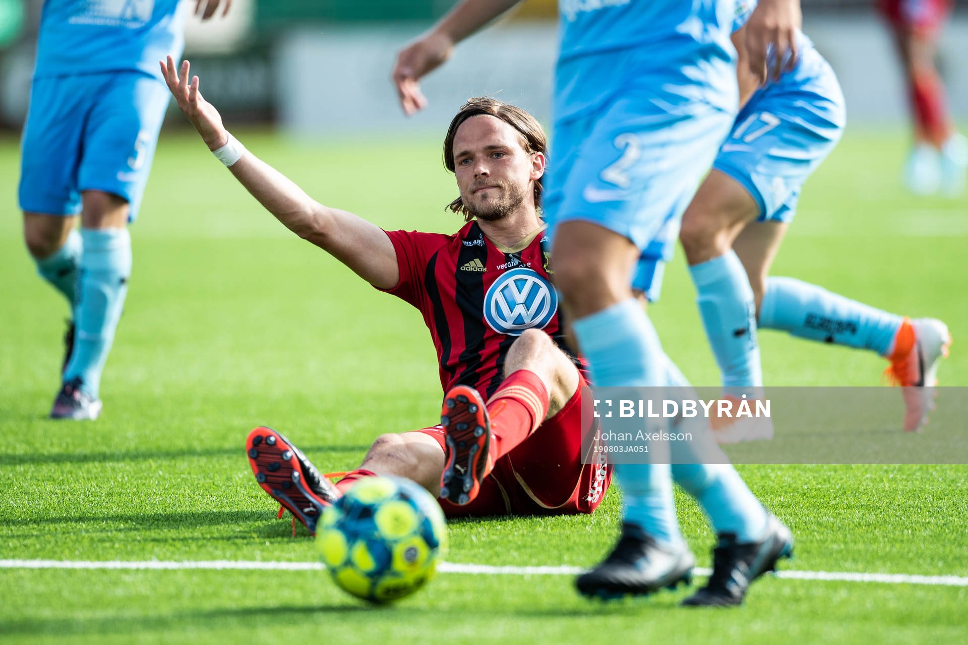 Östersunds Tom Pettersson reagerar