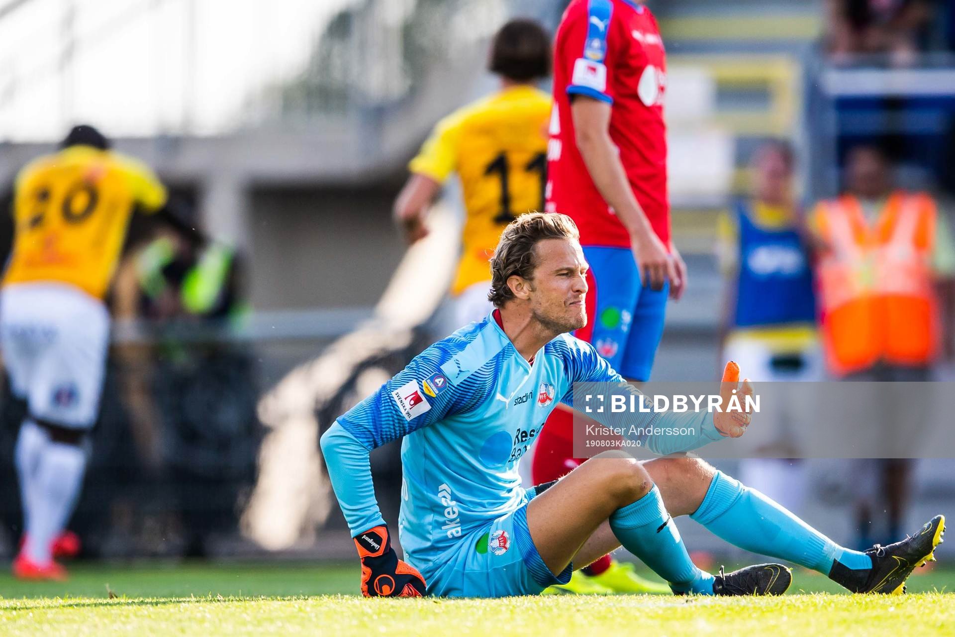 Helsingborgs målvakt Anders Lindegaard deppar