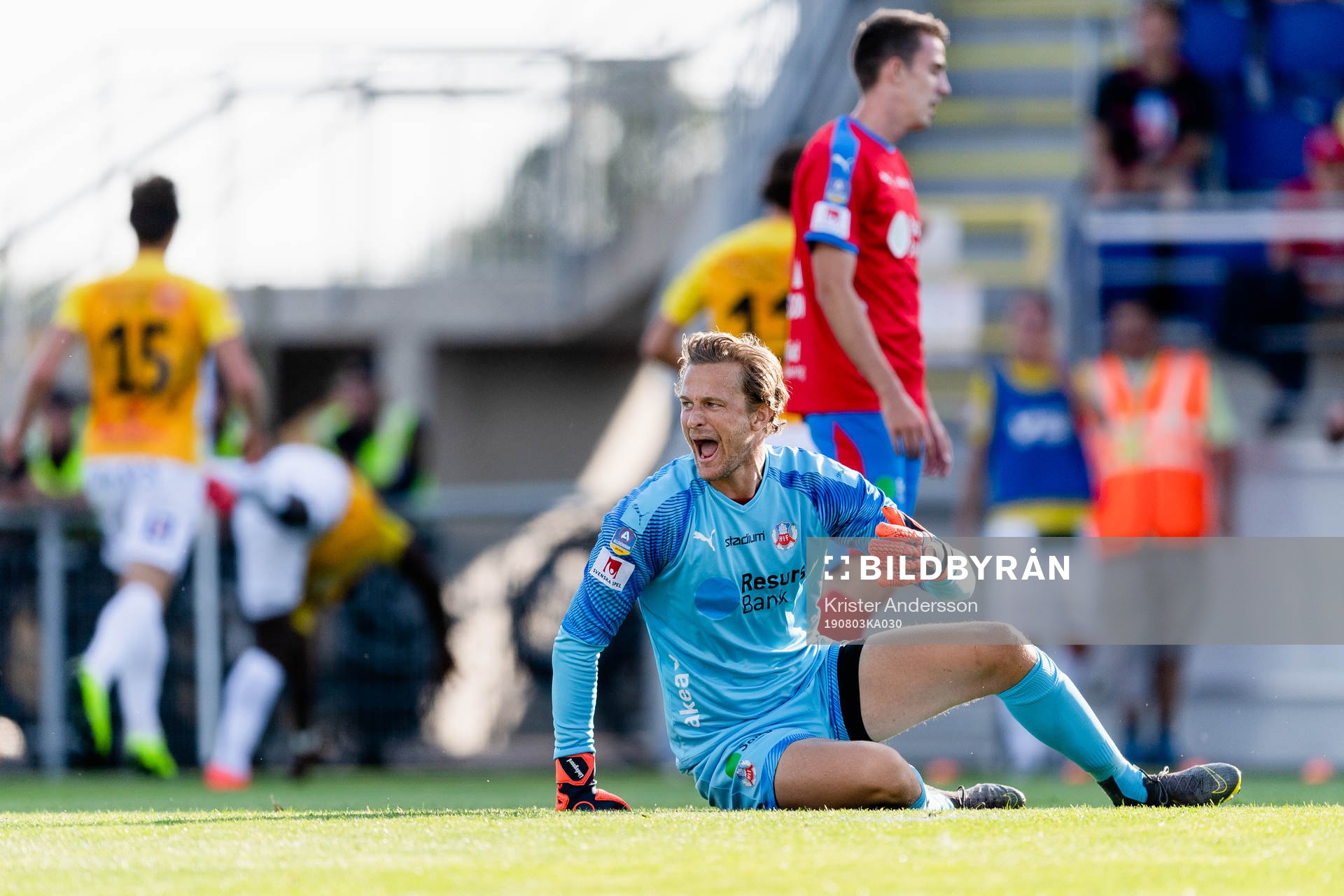Helsingborgs målvakt Anders Lindegaard deppar