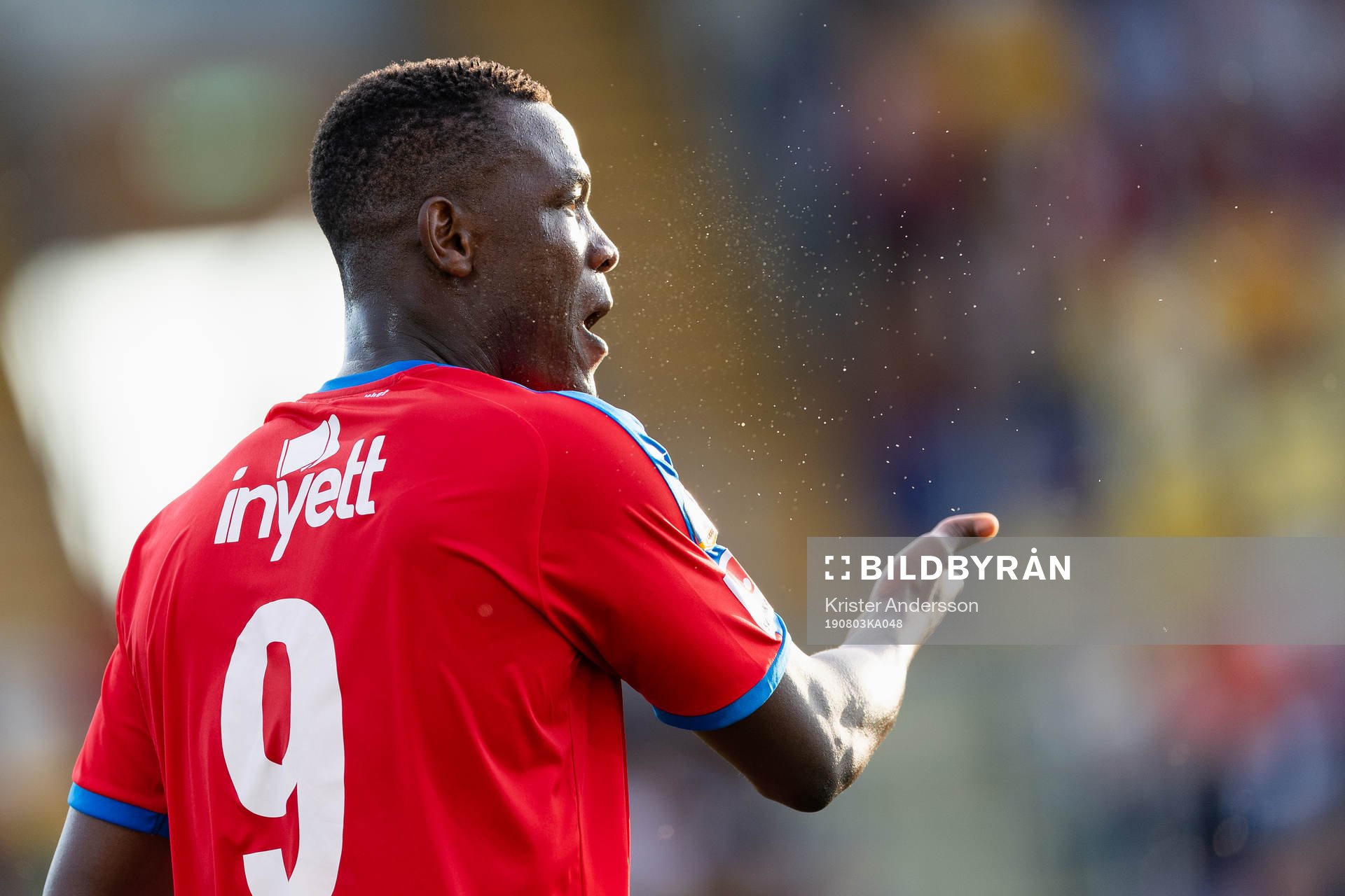 Helsingborgs Alhaji Gero reagerar