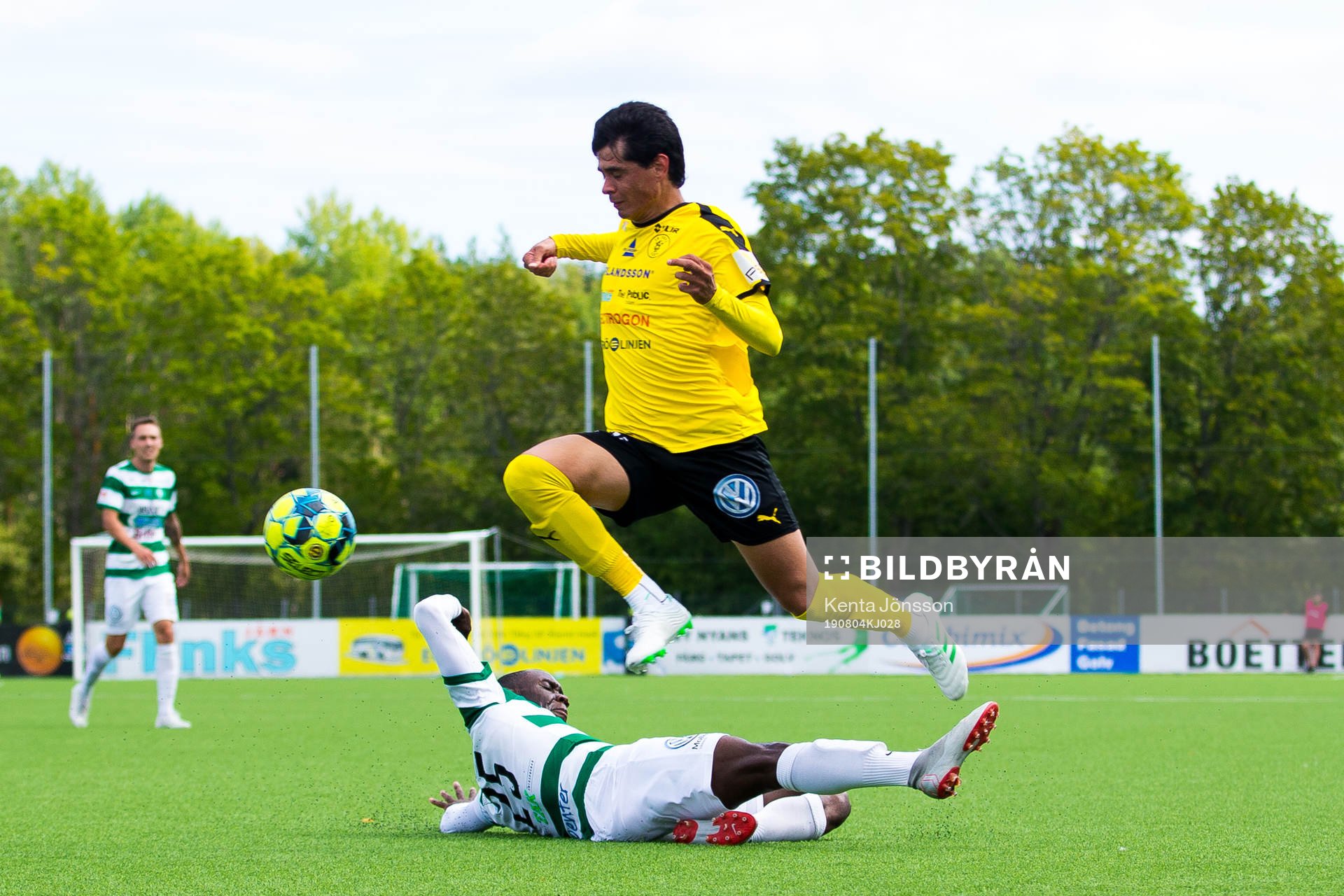 Västerås Ravy Tsouka Dozi och Frejs Jean Carlos de Brito
