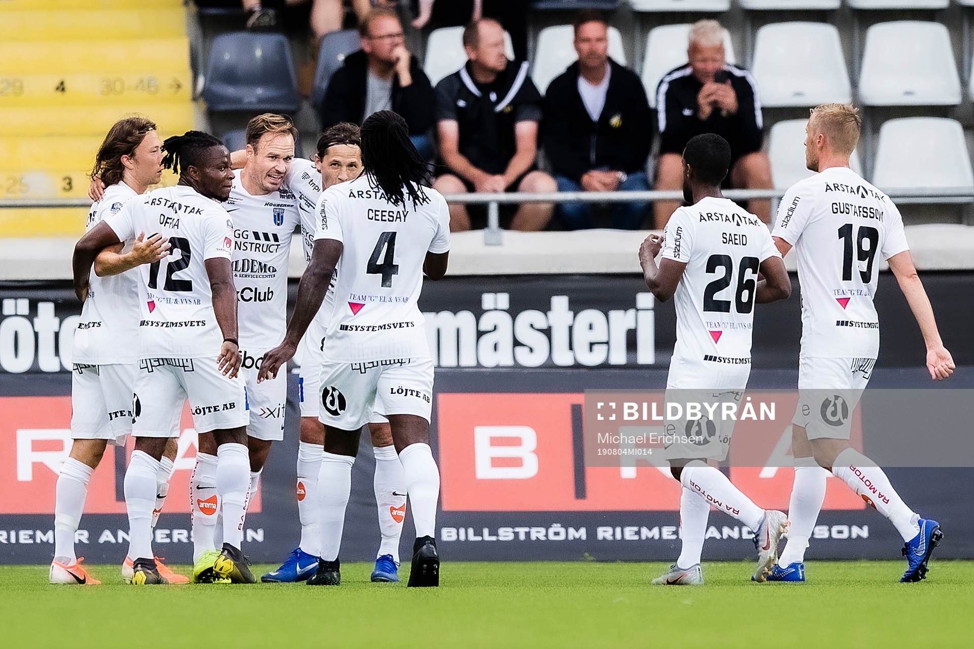 Sirius spelare jublar