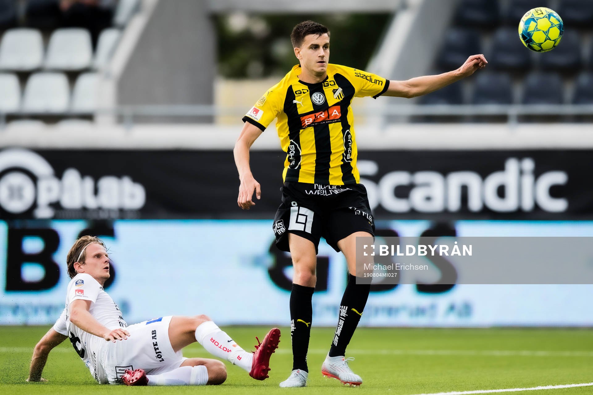 Sirius Tim Björkström och Häckens Alexander Jeremejeff