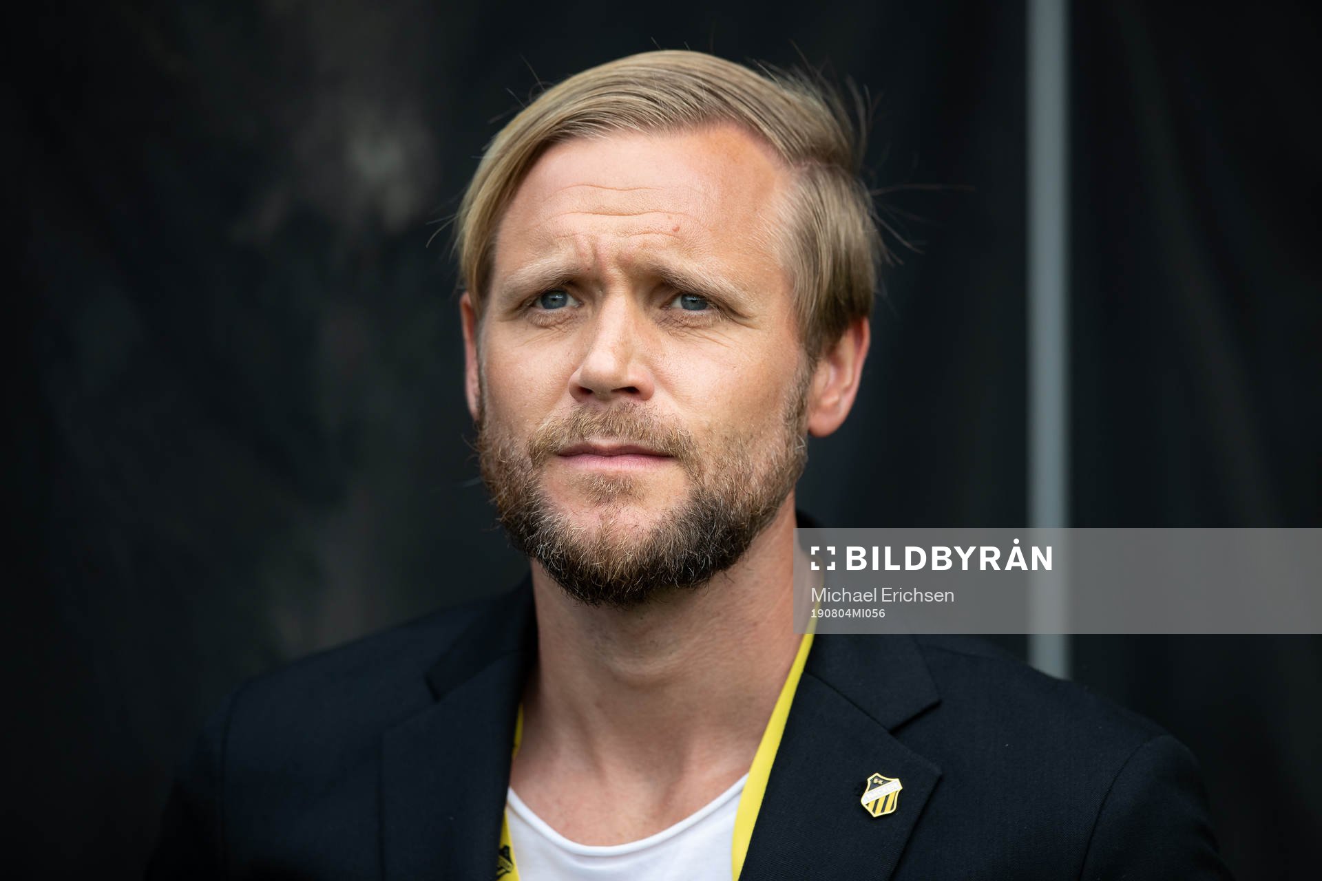 Häckens klubbchef Marcus Jodin innan fotbollsmatchen i