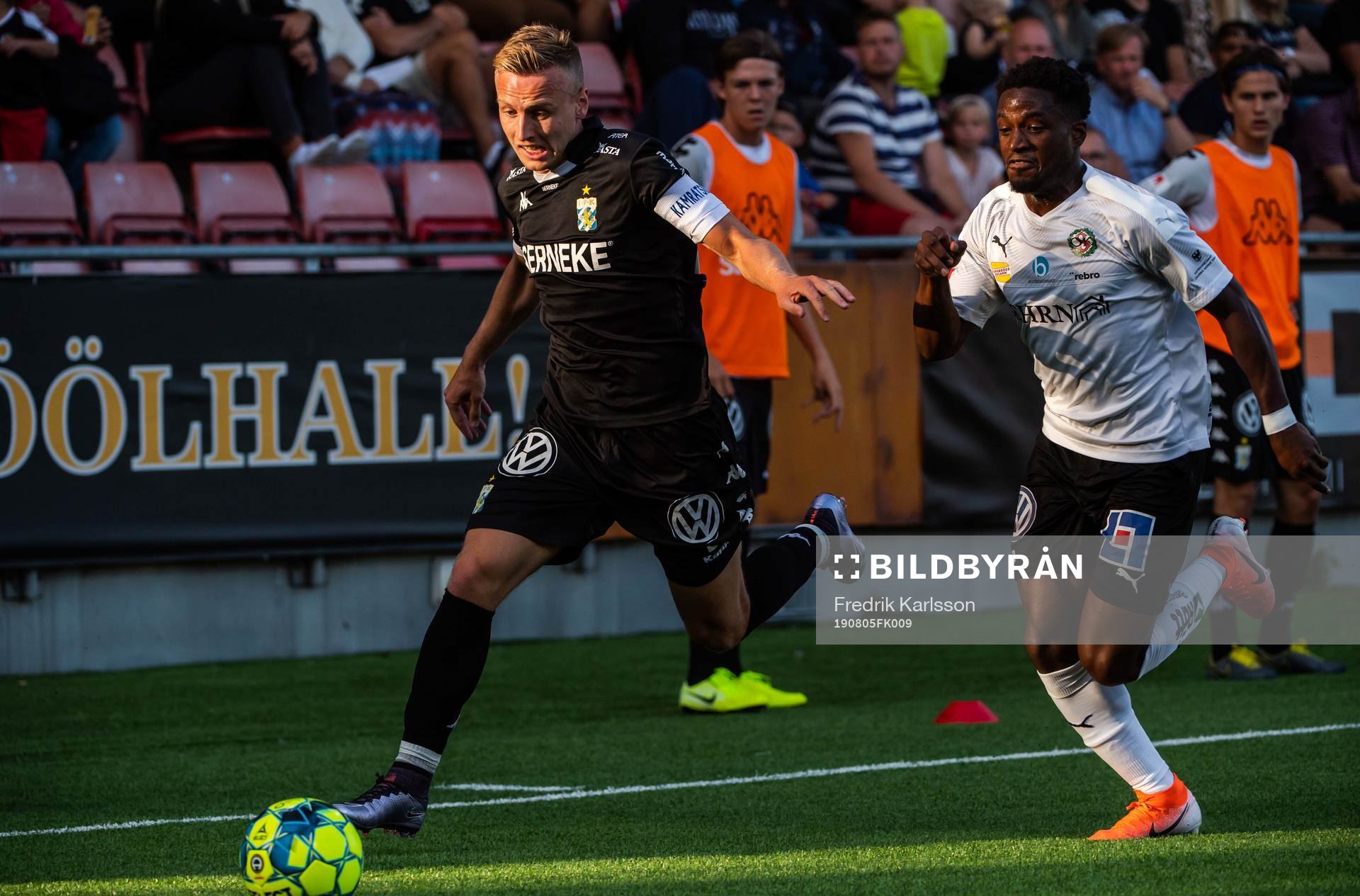 IFK Göteborgs Sebastian Ohlsson och Örebros Kevin Wright
