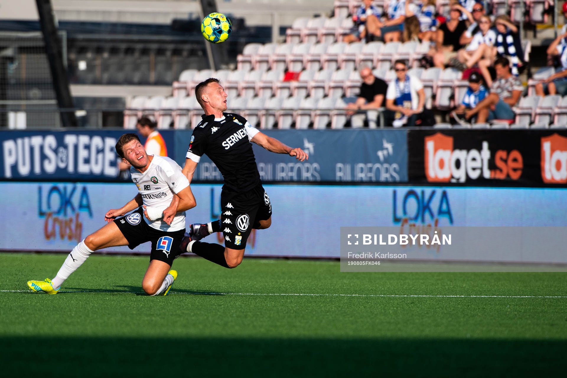 Örebros Martin Broberg och IFK Göteborgs Sebastian Ohlsson