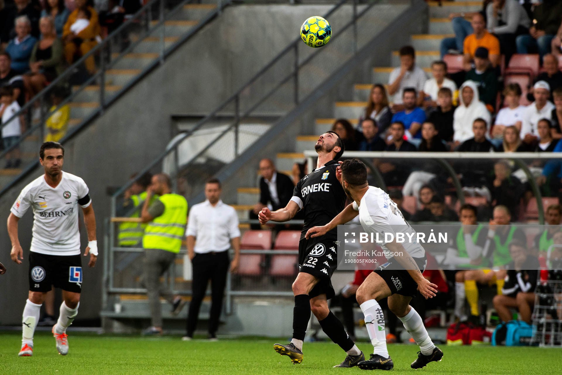 IFK Göteborgs Giorgi Kharaishvili och Örebros Yaser Kasım
