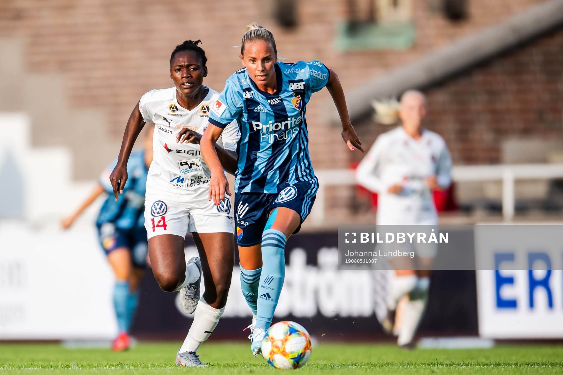Rosengårds Anam Imo och Djurgårdens Petronella Ekroth