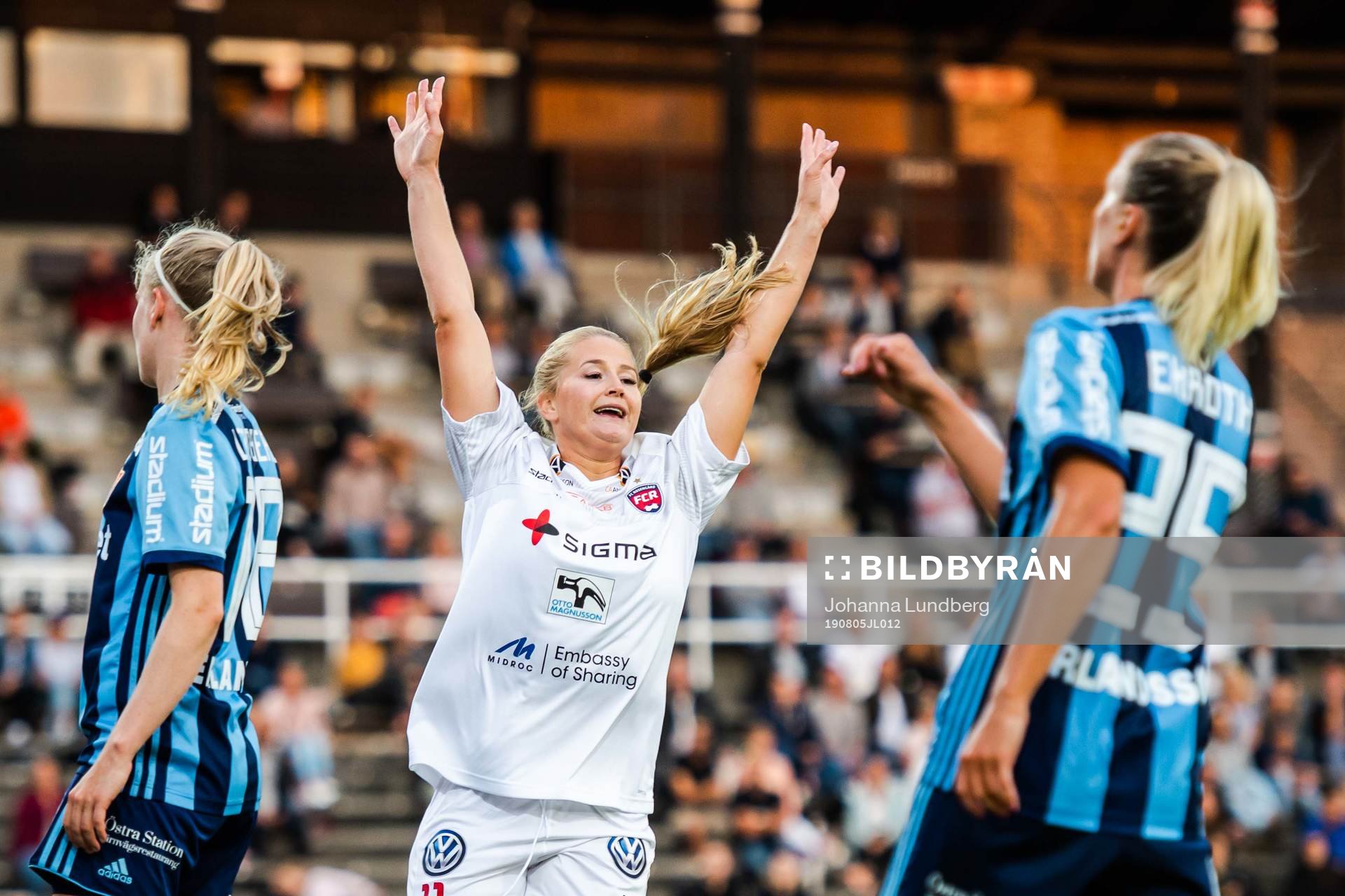 Rosengårds Lisa-Marie Utland jublar efter 0-3 under fotbollsmatchen i Damallsvenskan mellan Djurgården och Rosengård den 5 augusti 2019 i Stockholm.