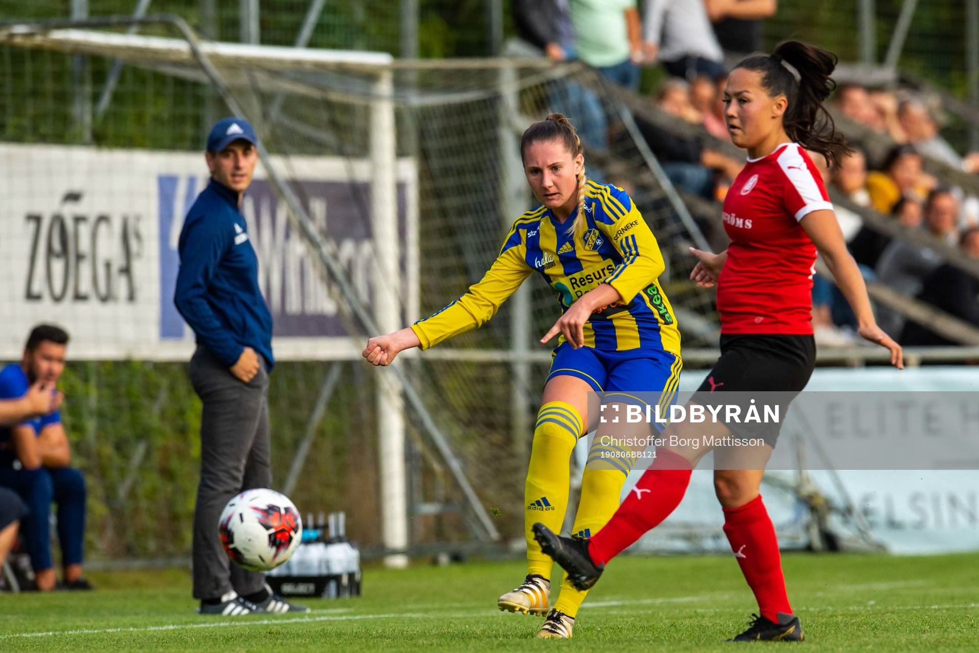 Eskilsminnes Kajsa Conradsen och Hittarps Isabel Maria