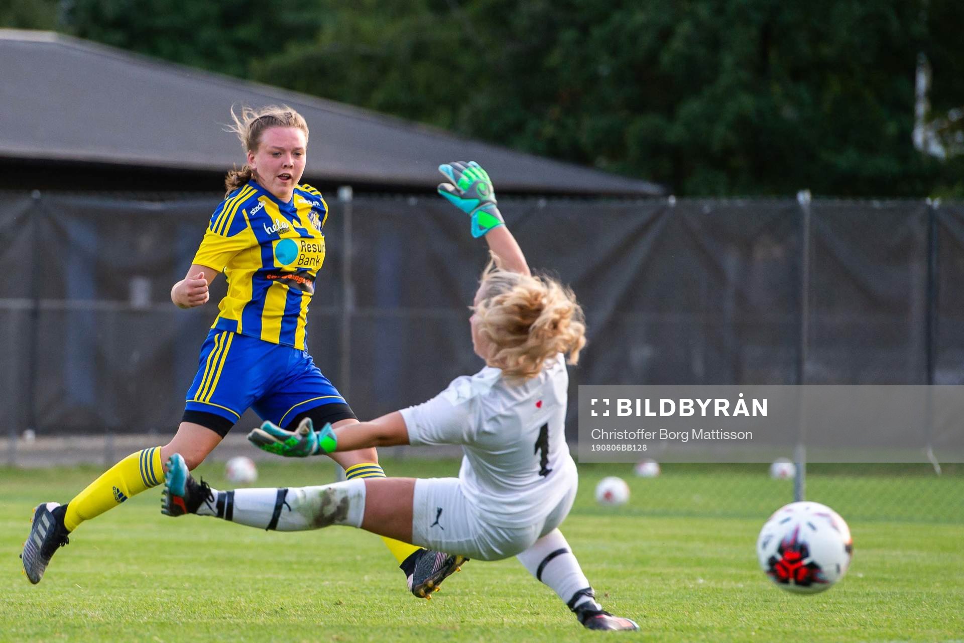 Eskilsminnes Nova Karlsson gör 2-0