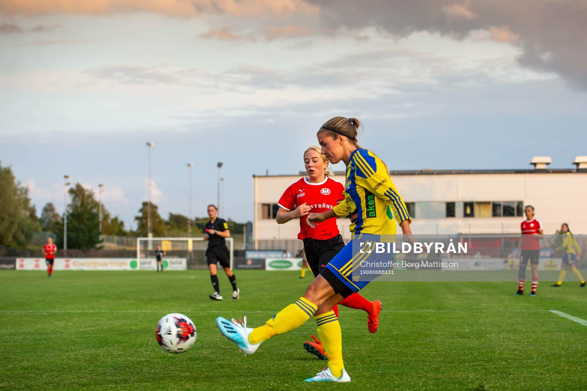 Eskilsminnes Ronja Kindblad under fotbollsmatchen i Division 1 södra Götaland mellan Eskilsminne och Hittarp den 6 augusti 2019 i Helsingborg.