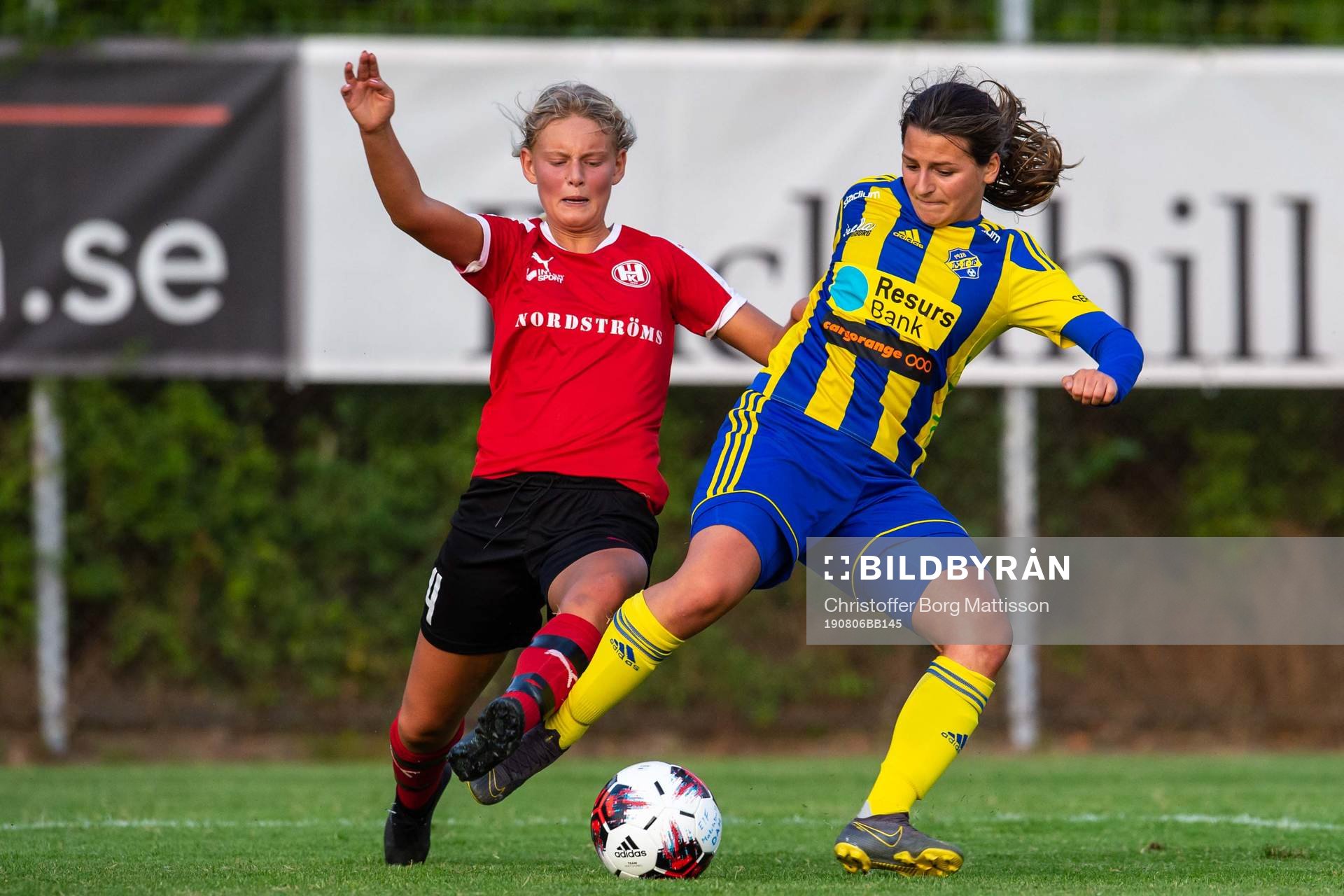 Hittarps Julia Frigell Jansson och Eskilsminnes Emma