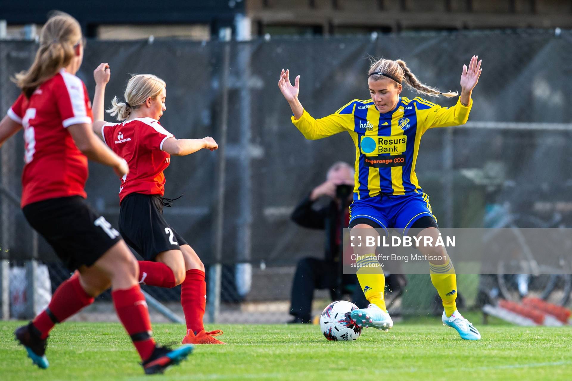 Eskilsminnes Ronja Kindblad under fotbollsmatchen i Division 1 södra Götaland mellan Eskilsminne och Hittarp den 6 augusti 2019 i Helsingborg.