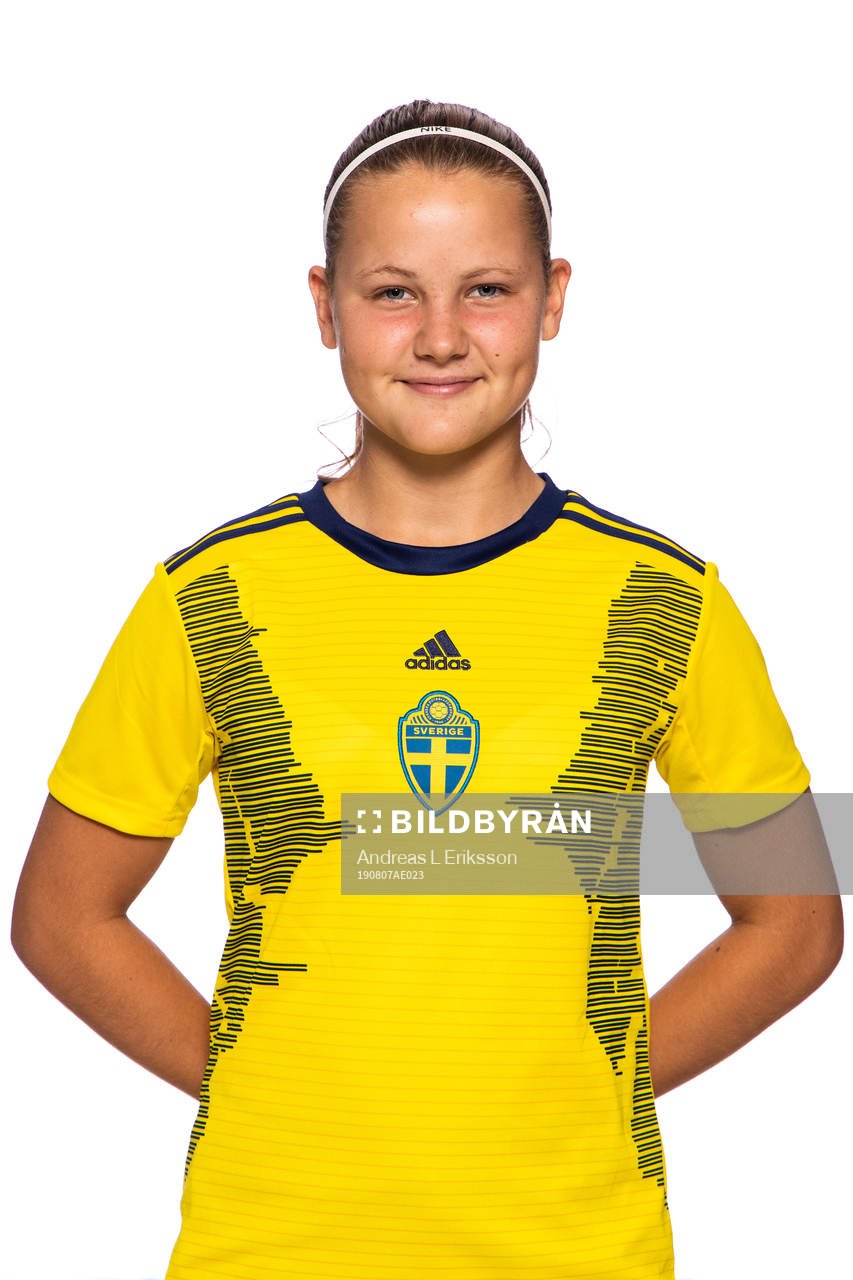 Alice Andersson i F15/04-landslaget poserar för ett porträtt den 7 augusti 2019 i Stockholm. 
