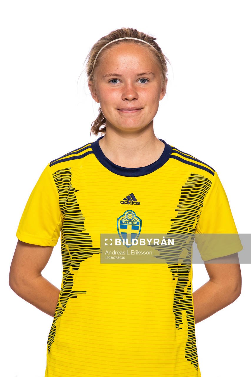 Sofia Sterner i F15/04-landslaget