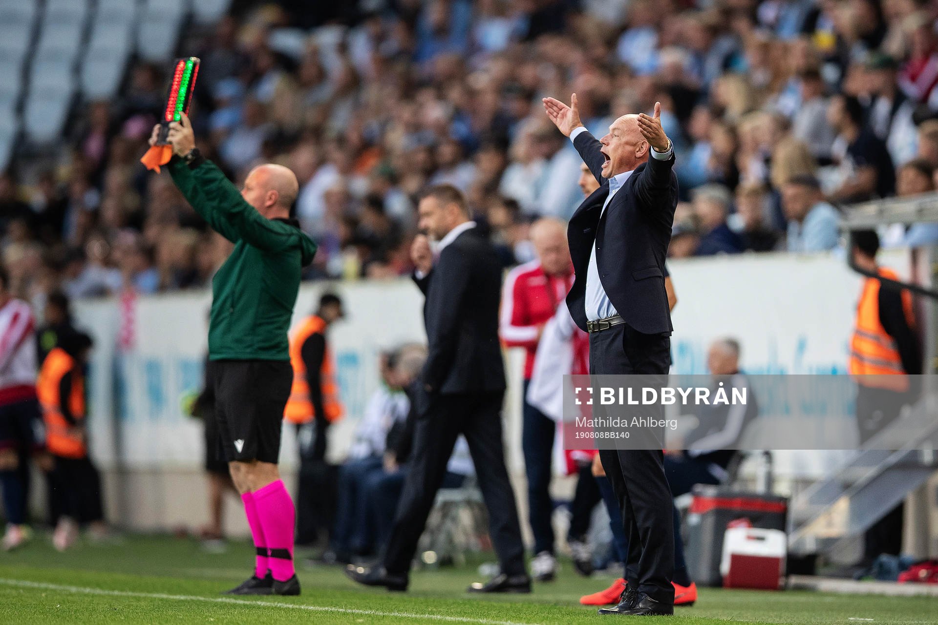 Uwe Rösler, head coach of Malmö FF reacts