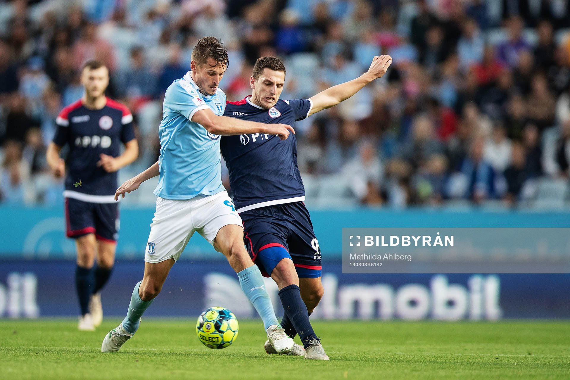 Markus Rosenberg of Malmö FF and Irfan Hadzic of Zrinjski