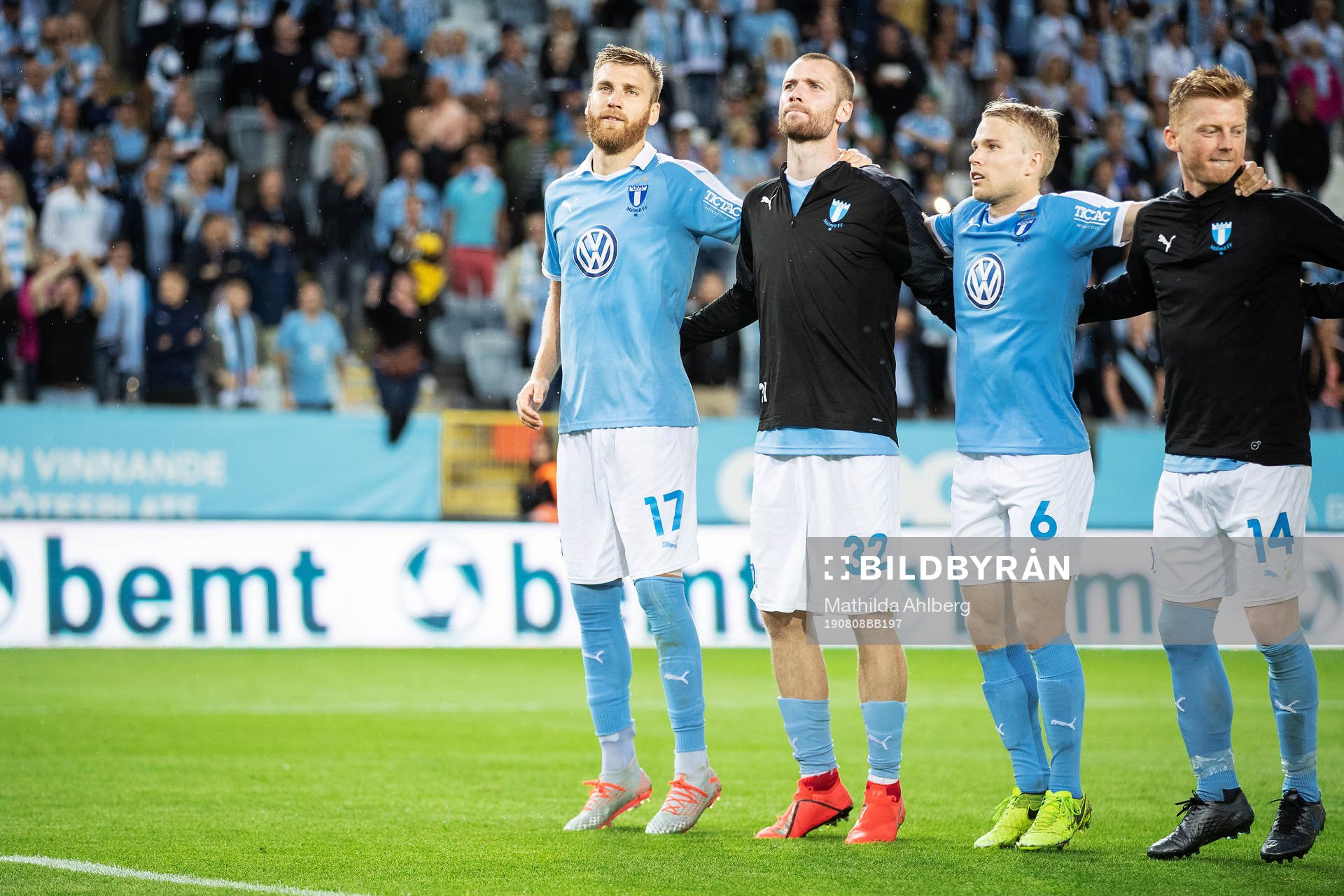 Rasmus Bengtsson of Malmö FF celebrates