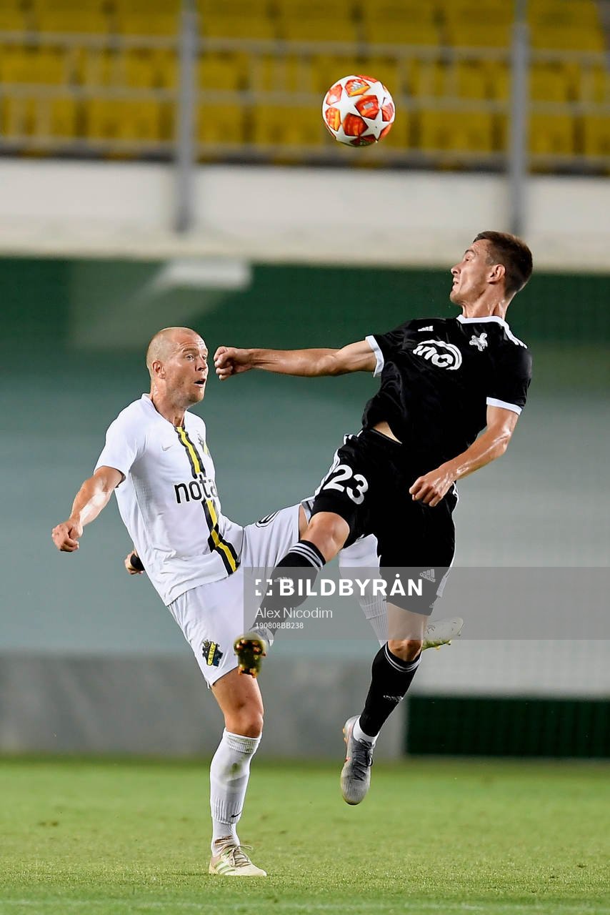 Per Karlsson of AIK and Artem Hordiienko of Sheriff