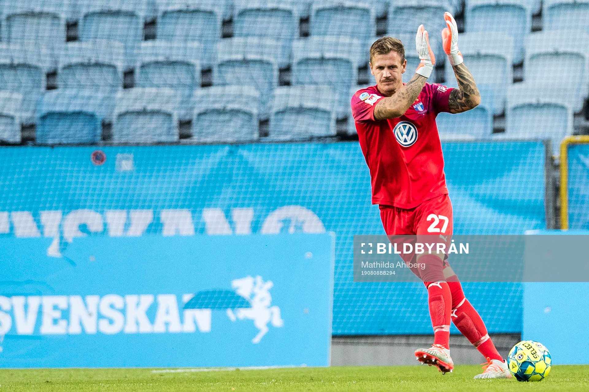 Goalkeeper Johan Dahlin of Malmö FF