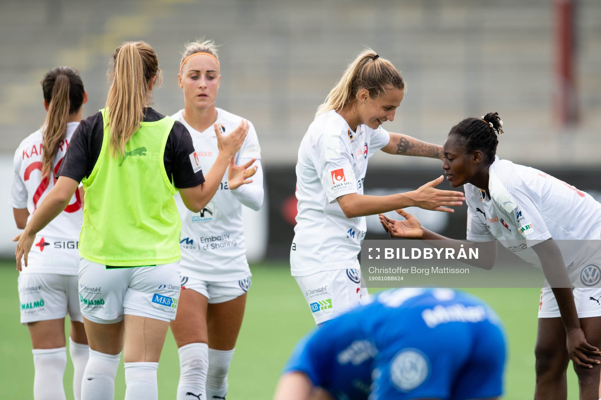 Rosengårds spelare jublar