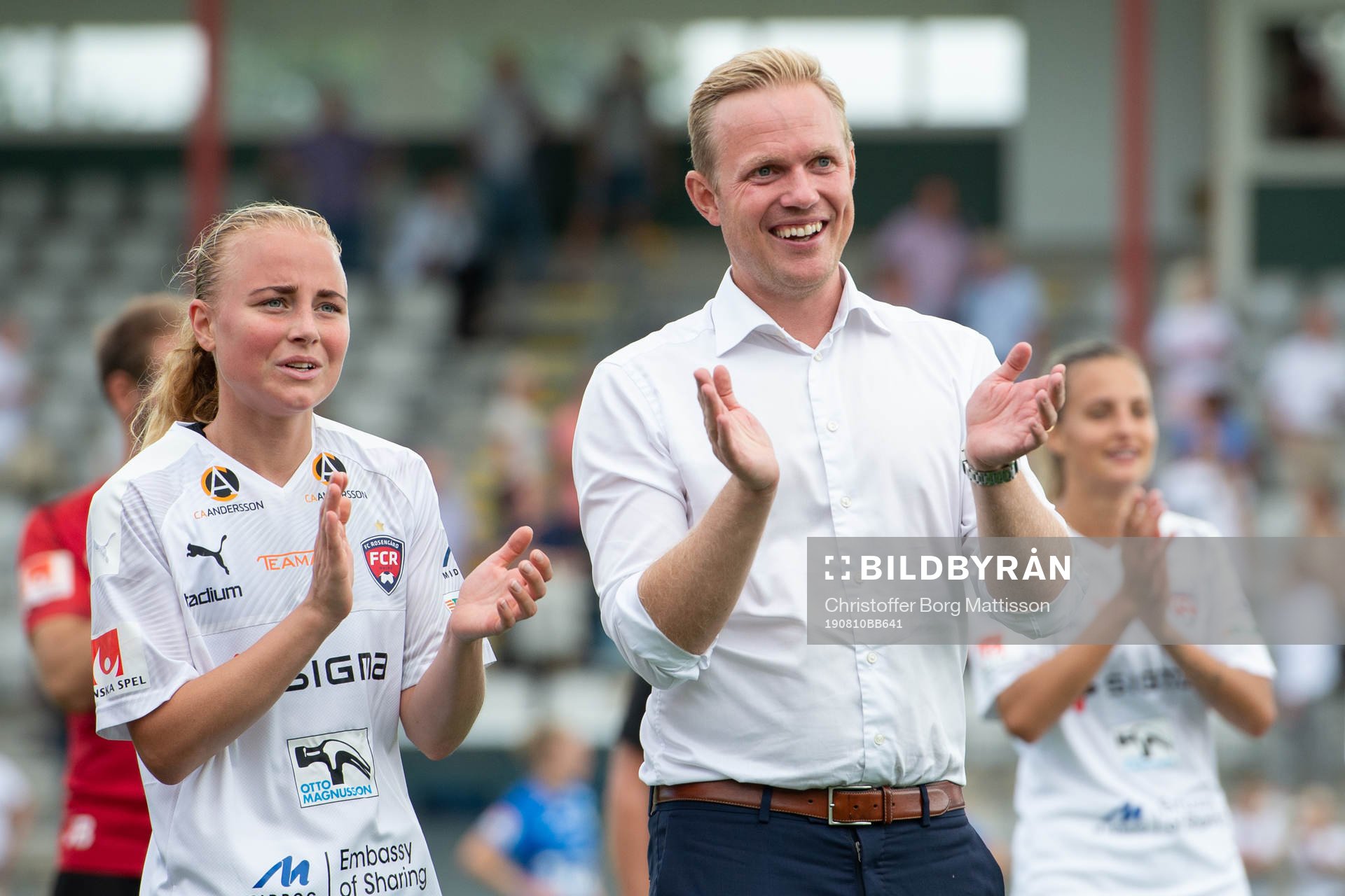 Rosengårds Ebba Wieder och tränare Jonas Eidevall tackar