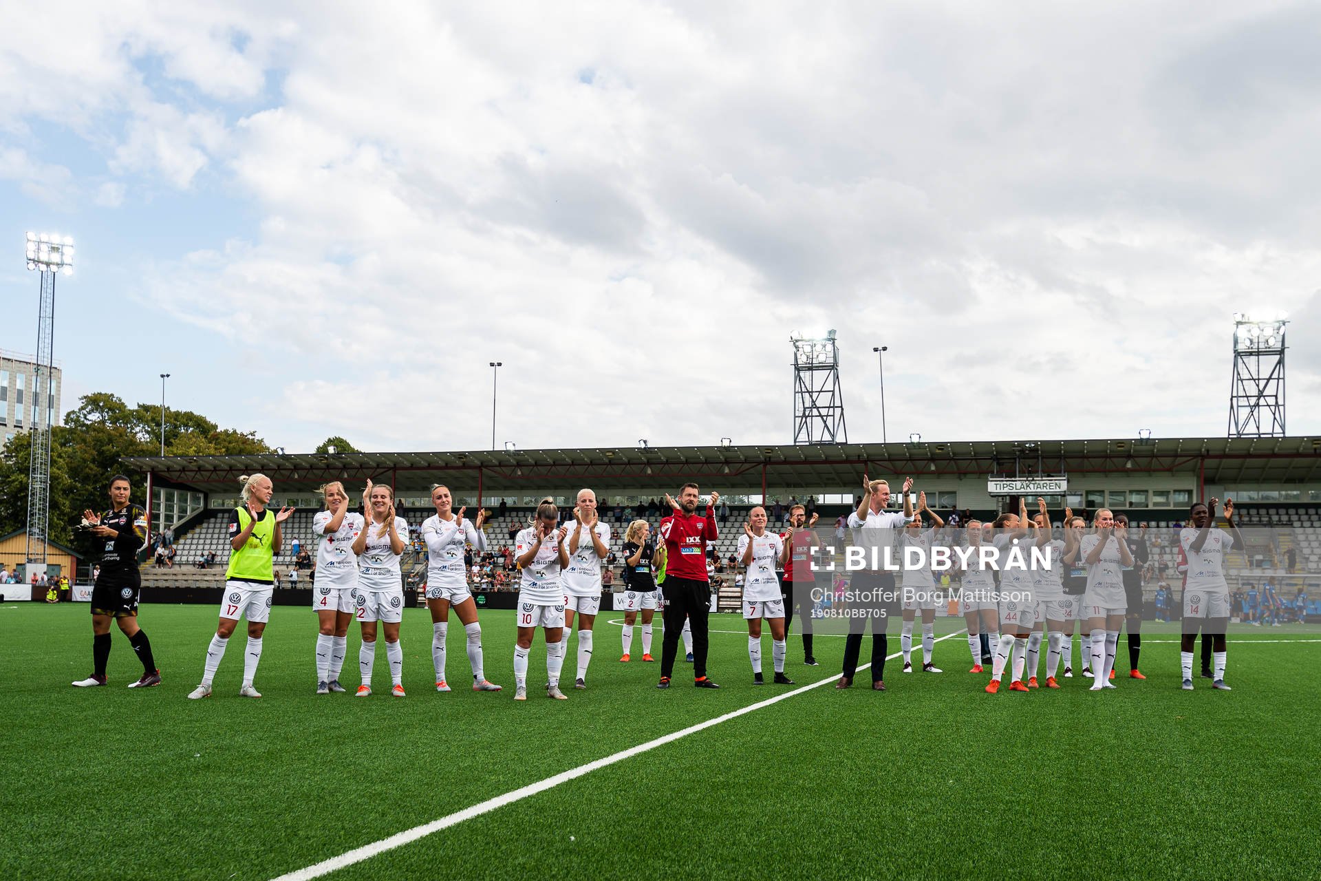 Rosengårds spelare jublar