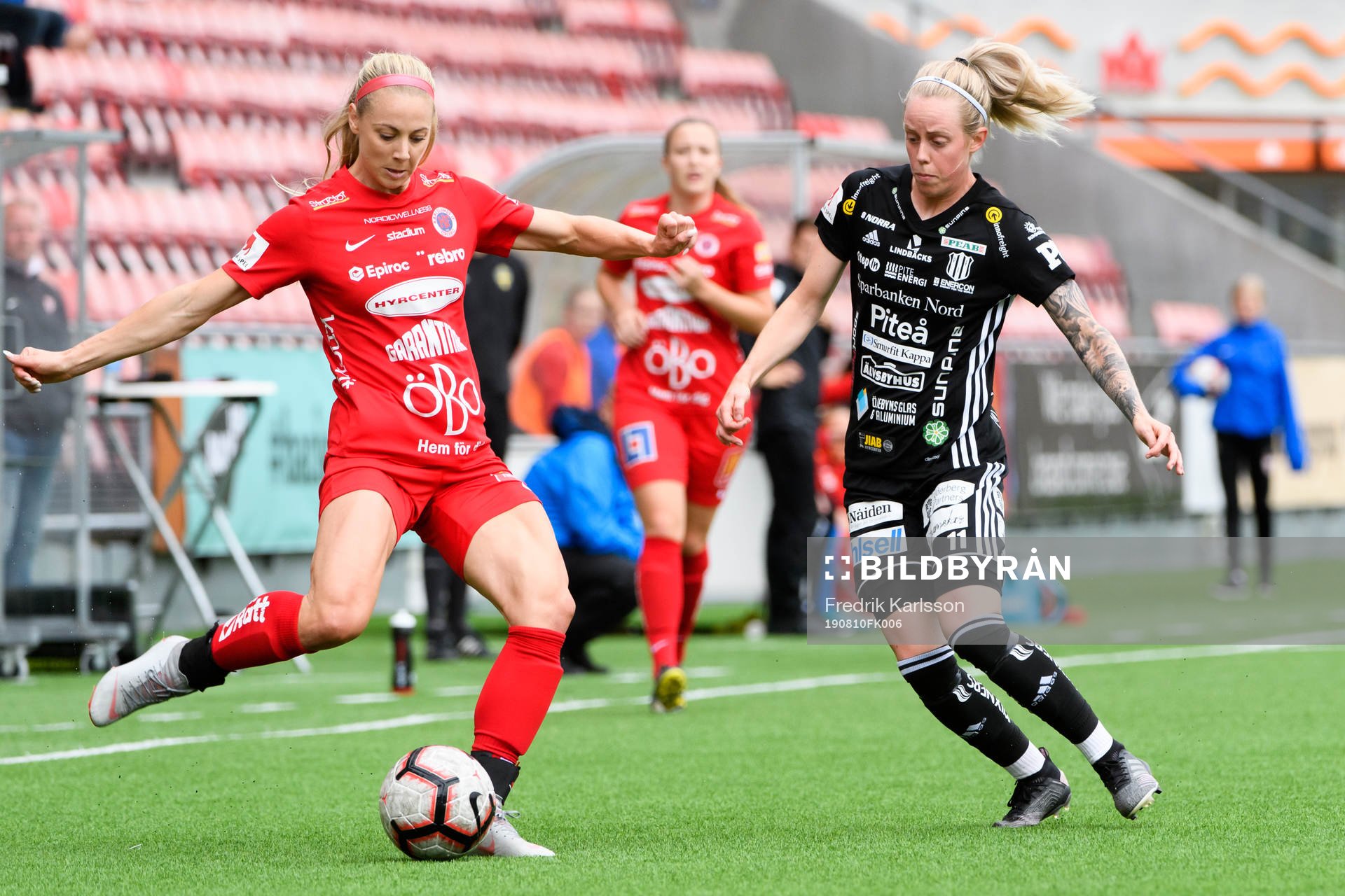 Örebros Kayla Braffet och Piteås Cecilia Edlund
