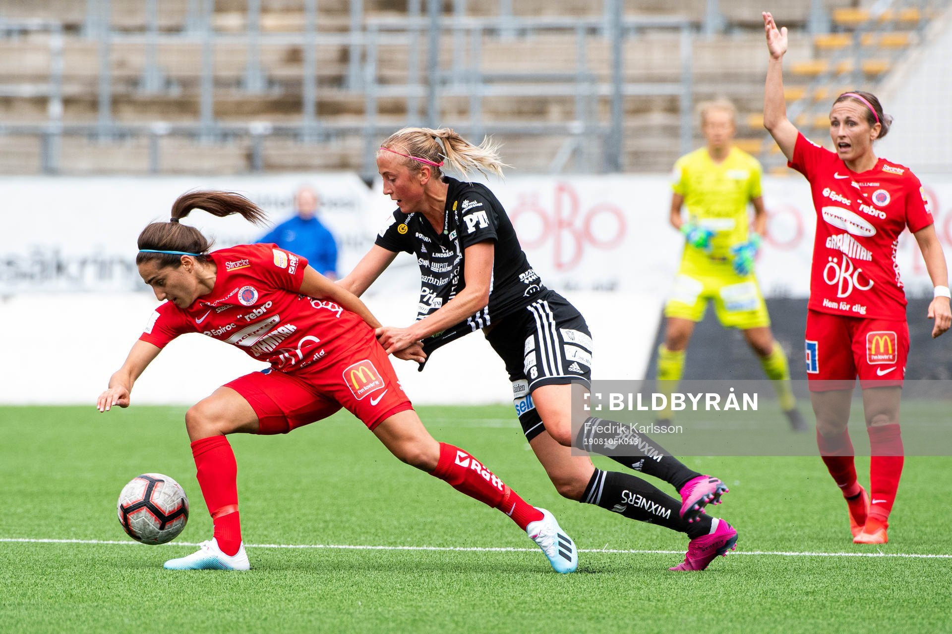 Örebros Sejde Abrahamsson, Piteås Julia Karlernäs och