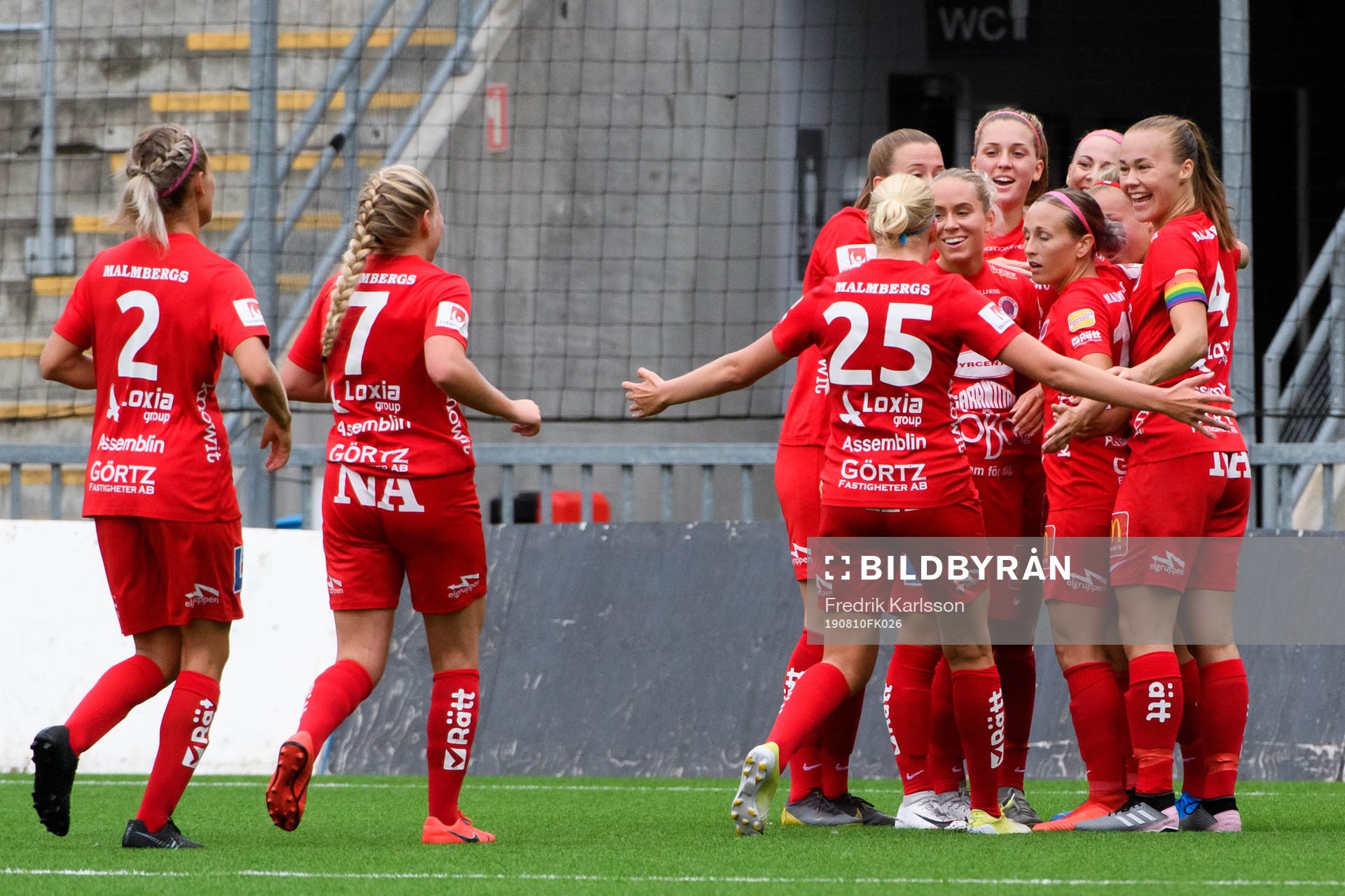 Örebros spelare jublar