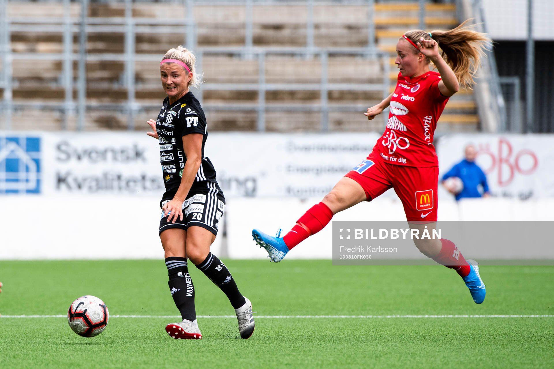 Piteås Emelie Lövgren och Örebros Heidi Kollanen