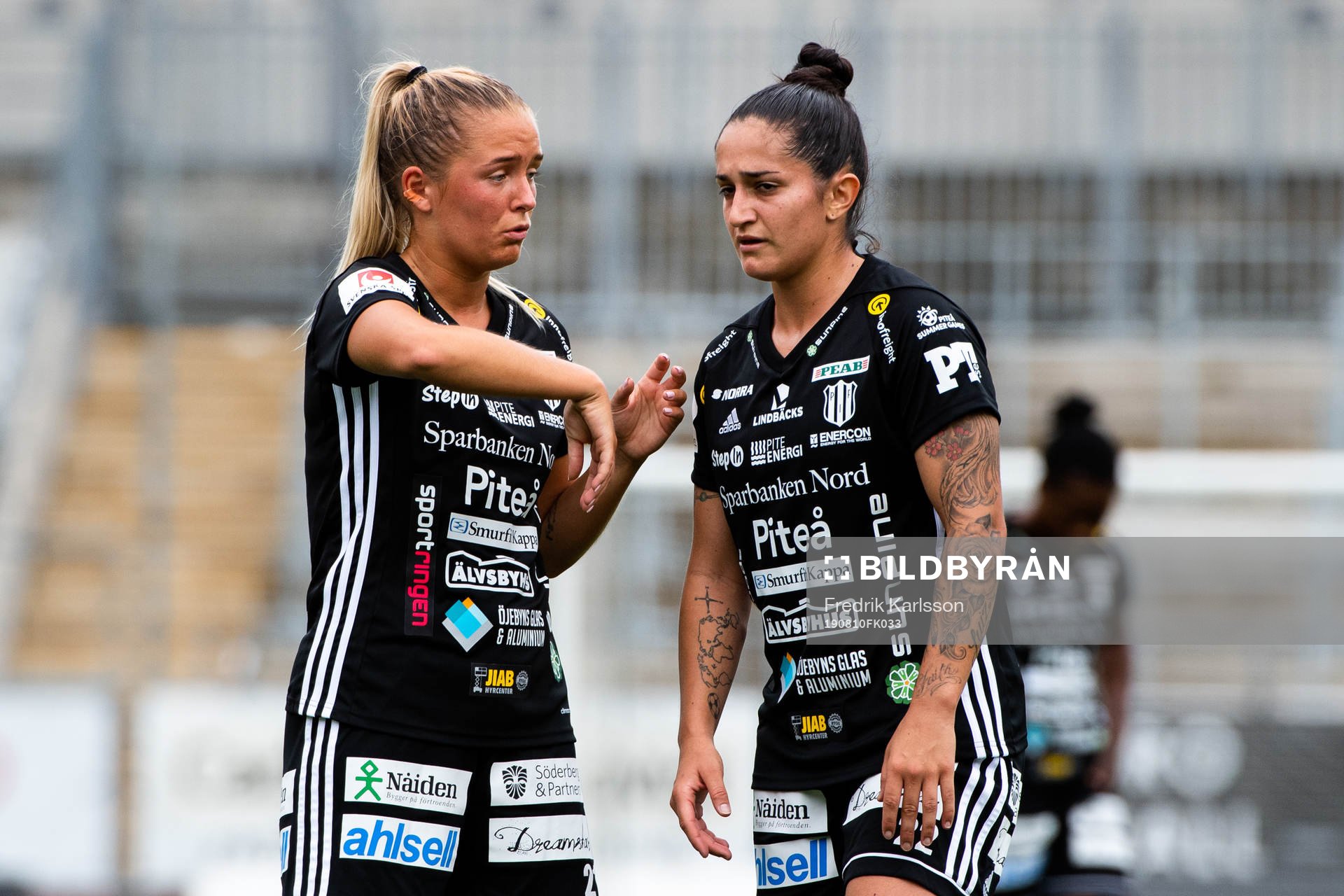 Piteås Ronja Aronsson och Fernanda Da Silva