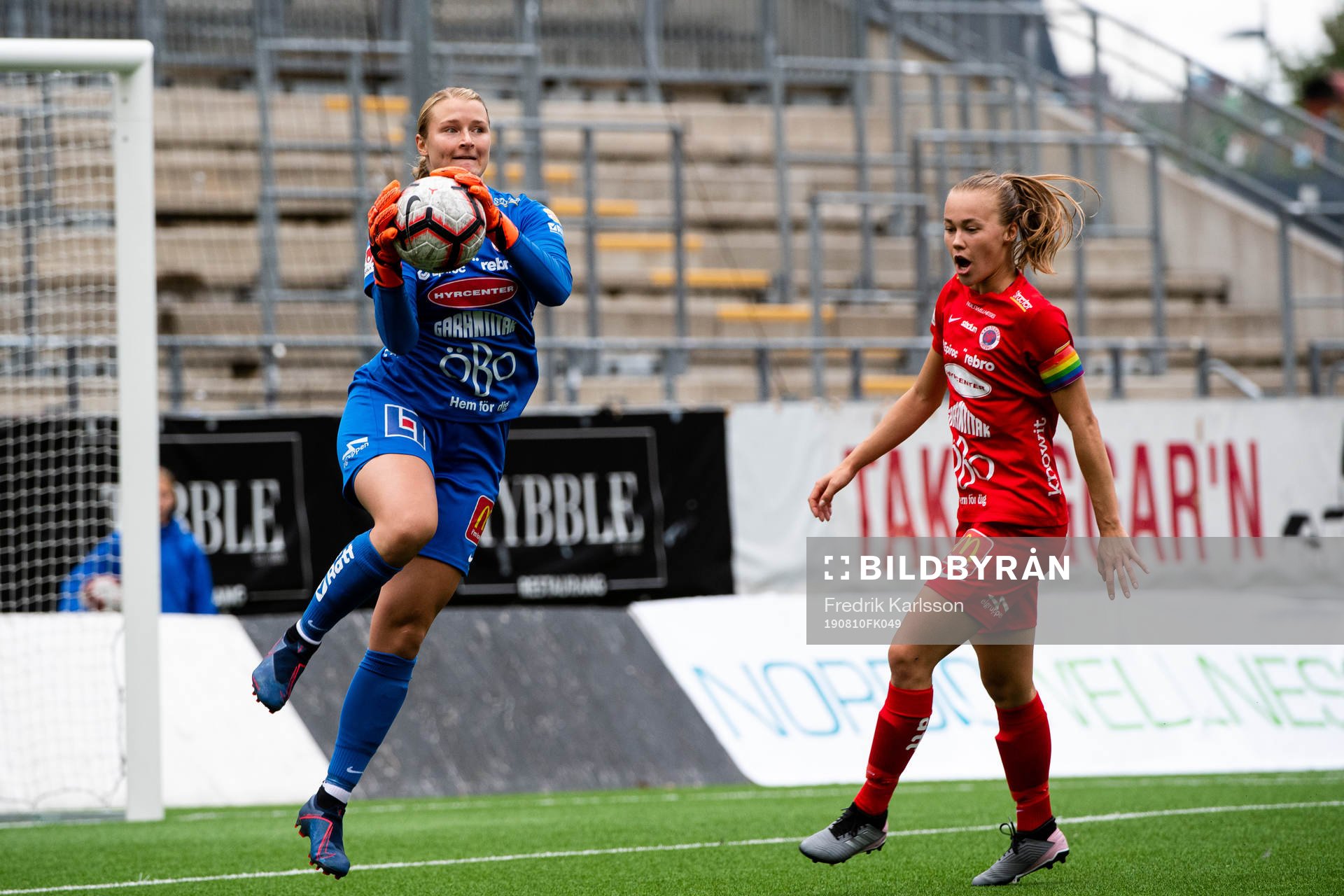 Örebros målvakt Danielle Rice och Frida Abrahamsson