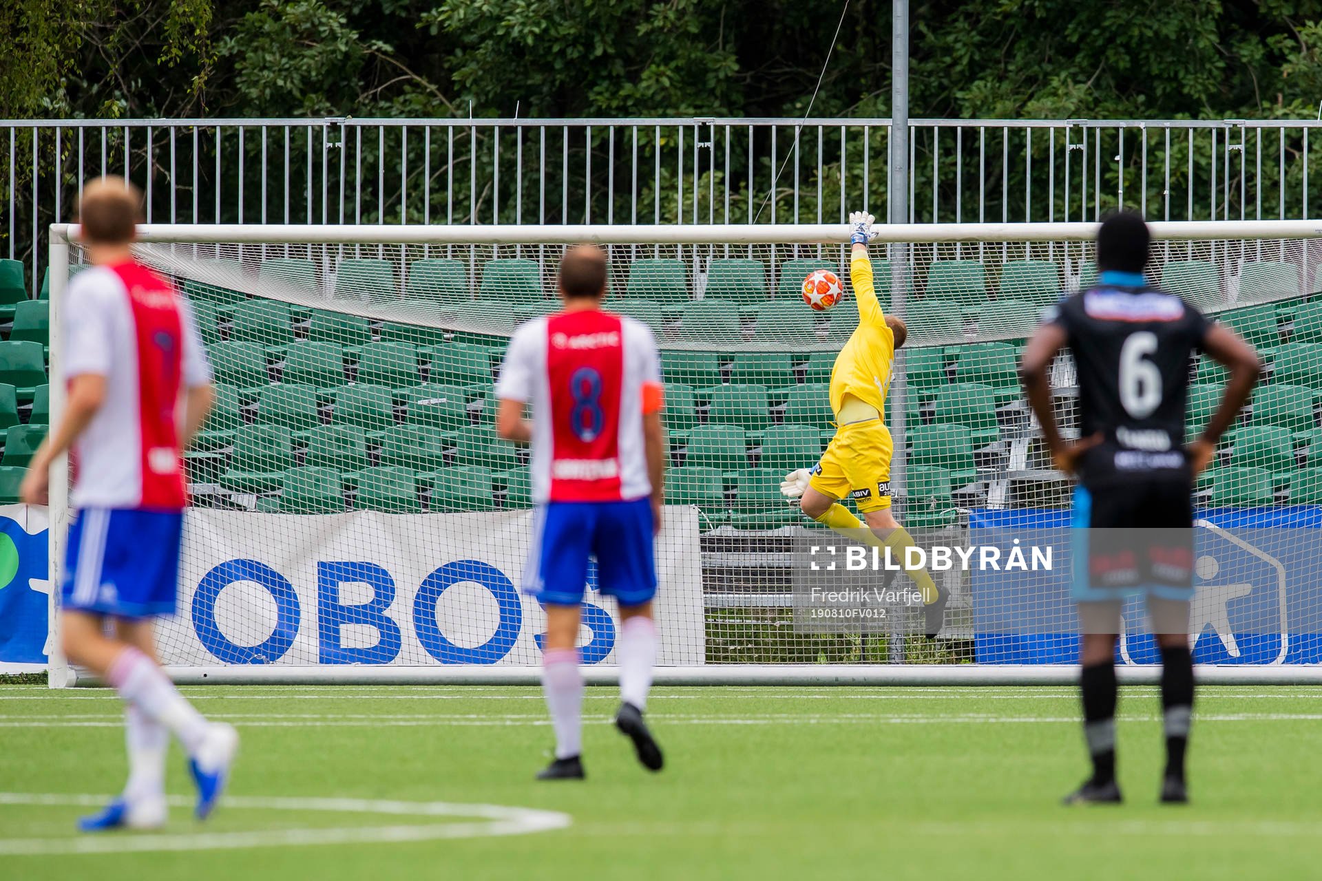 Goalkeeper Saku-Pekka Sahlgren of Sandnes Ulf miss to save