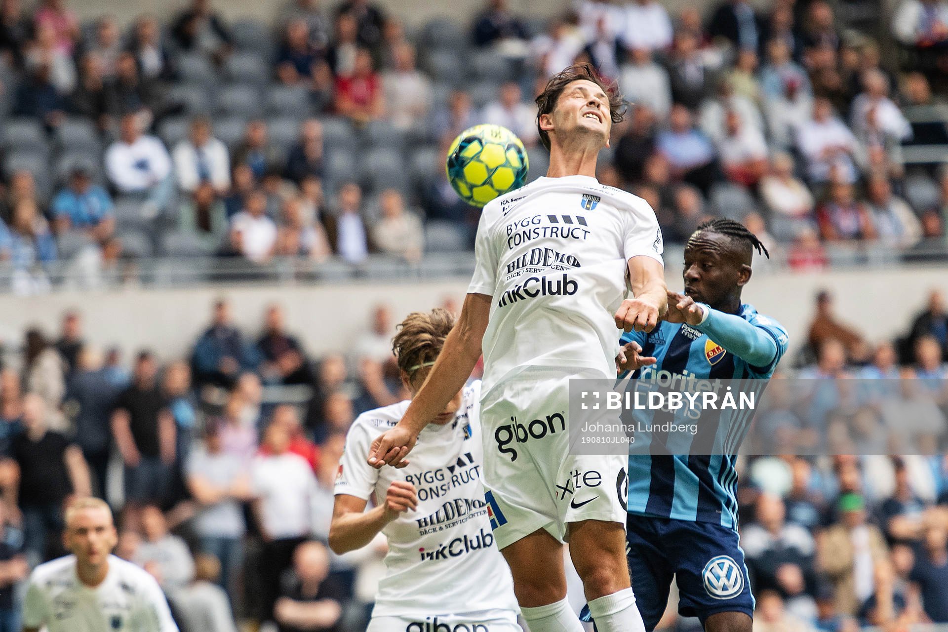 Sirius Philip Haglund och Djurgårdens Mohamed Buya Turay