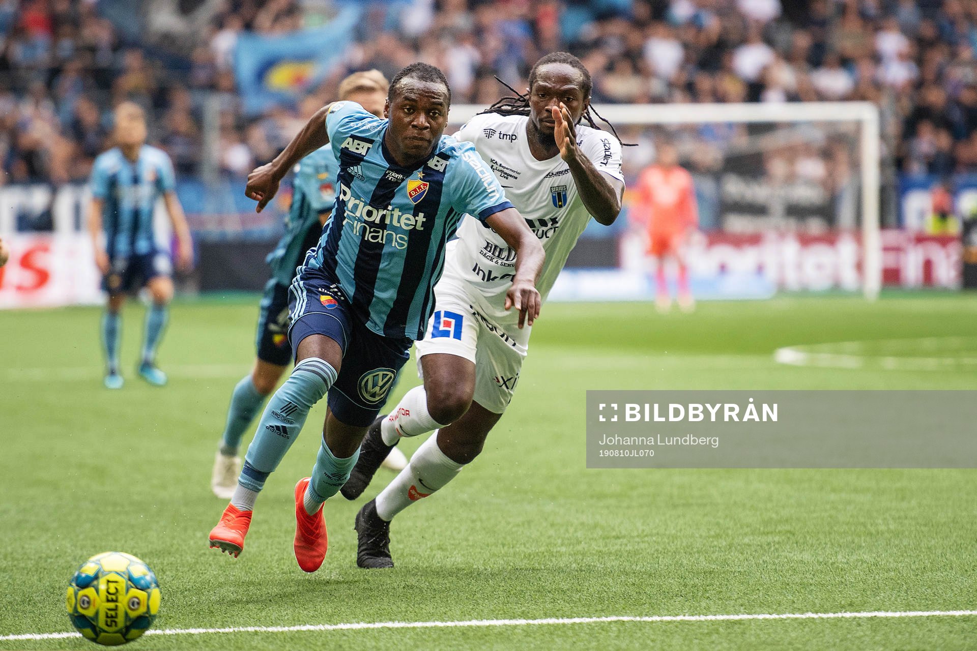 Djurgårdens Edward Chilufya och Sirius Kebba Ceesay