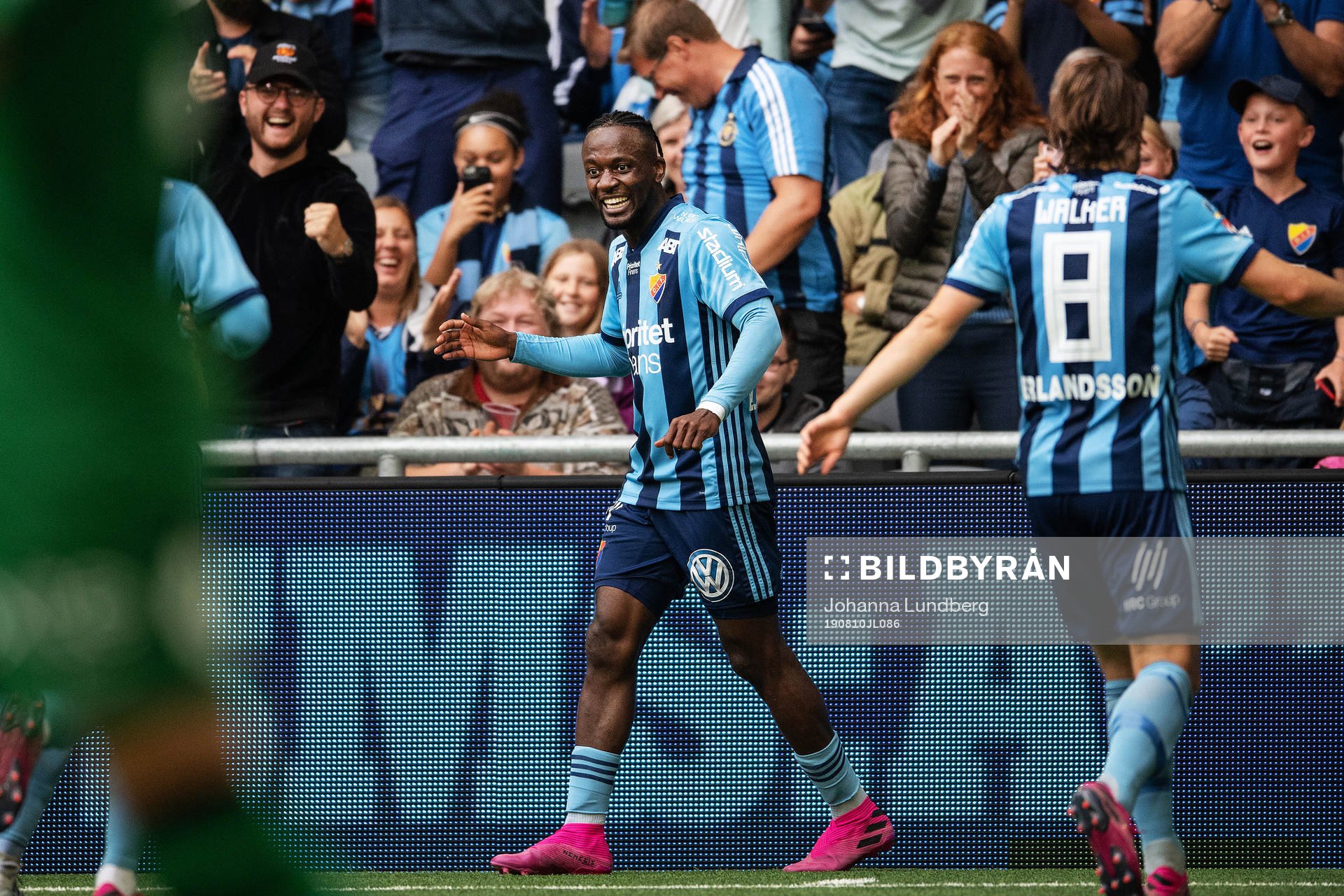Djurgårdens Mohamed Buya Turay jublar