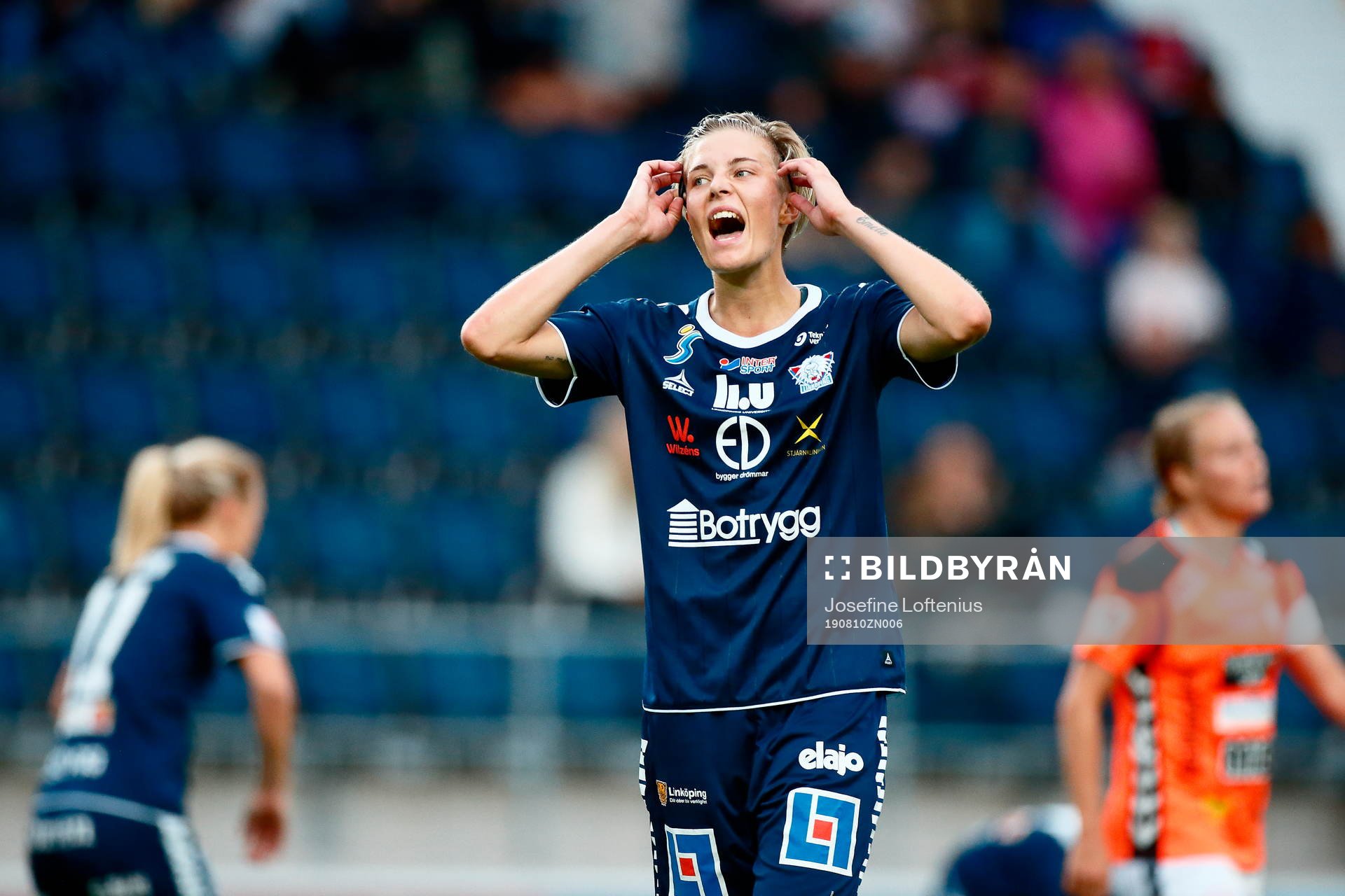 Linköpings Lina Hurtig reagerar
