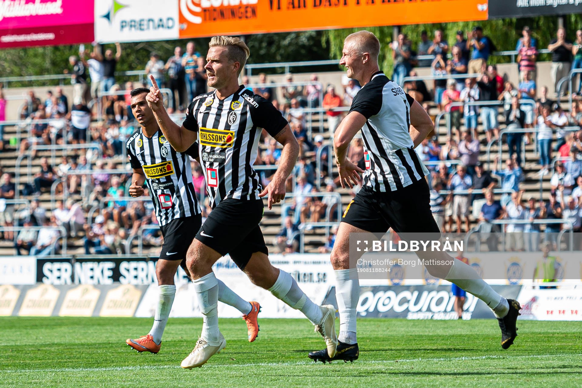 Landskronas Linus R Olsson jublar efter att ha gjort 1-0 under fotbollsmatchen i Division 1 södra mellan Landskrona och Ljungskile den 11 augusti 2019 i Landskrona.