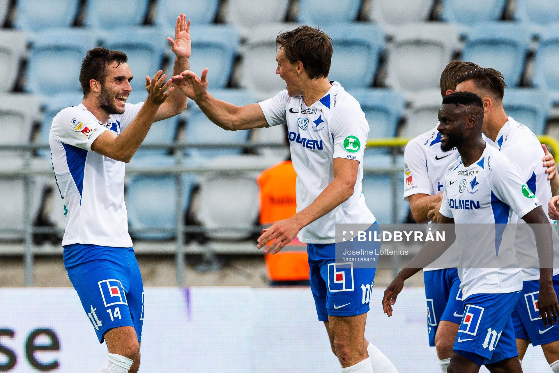 IFK Norrköpings Egzon Binaku jublar med målskytten till