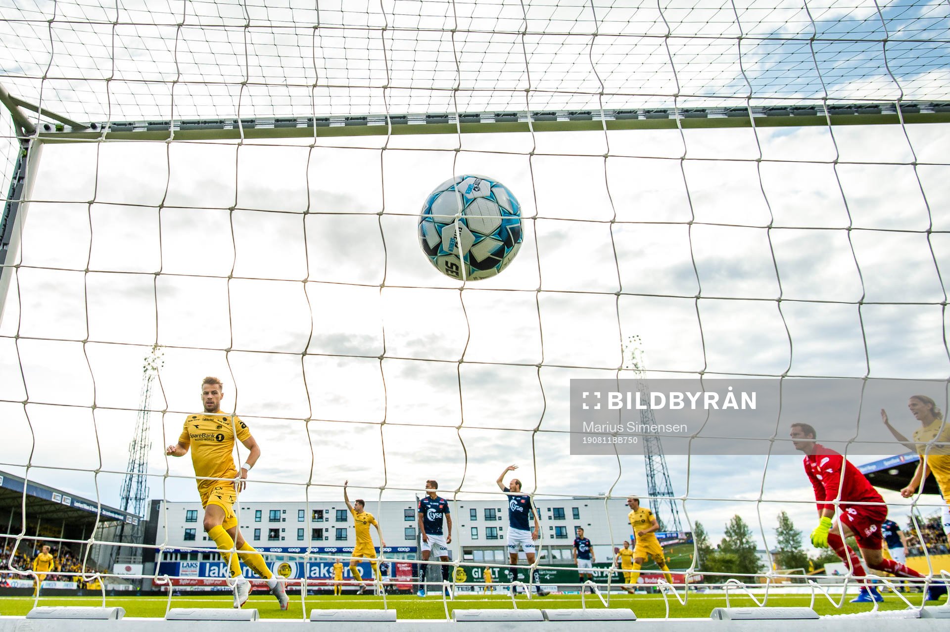 Philip Aksel Frigast Zinckernagel of Bodø/Glimt scores the