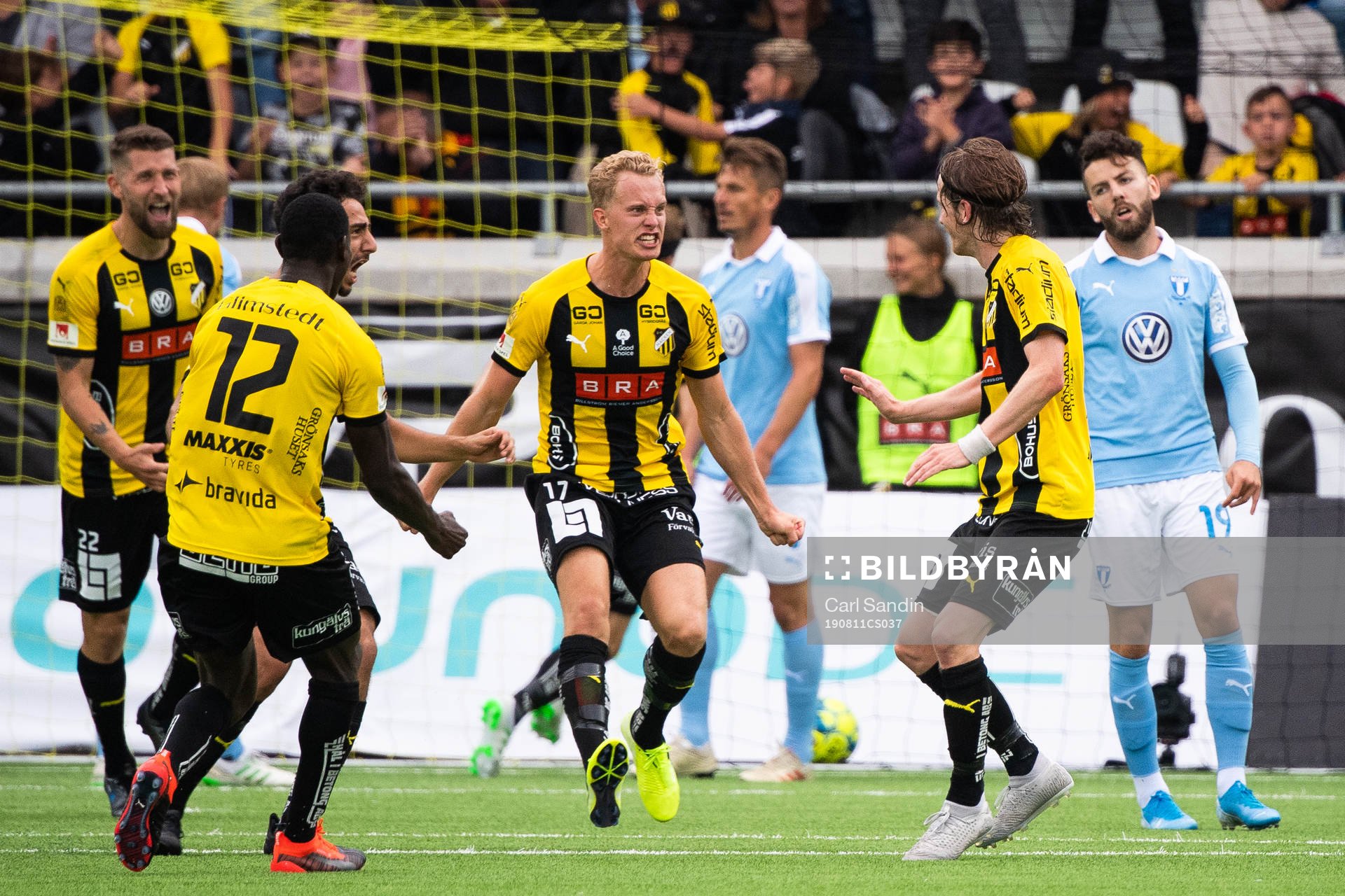 Häckens Joona Toivio, Godswill Ekpolo och Gustav Berggren jublar med Erik Friberg som gjort 1-1 under fotbollsmatchen i Allsvenskan mellan Häcken och Malmö FF den 11 augusti 2019 i Göteborg.