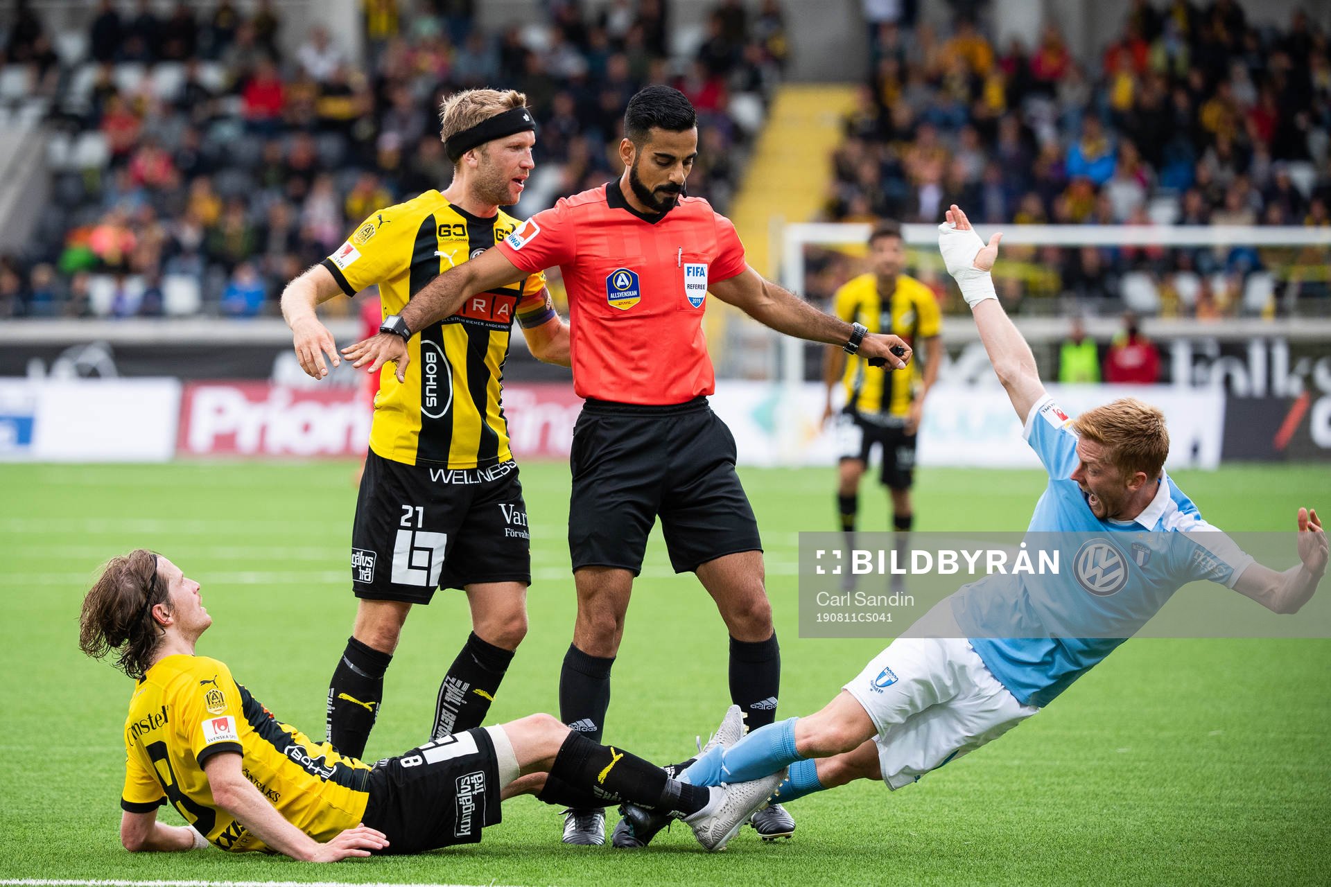 Häckens Erik Friberg och Rasmus Lindgren i en situation
