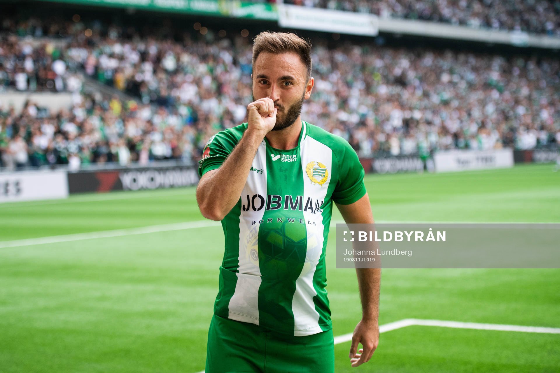 Hammarbys Muamer Tankovic jublar efter att han gjort 2-0 under fotbollsmatchen i Allsvenskan mellan Hammarby och Helsingborg den 11 augusti 2019 i Stockholm.